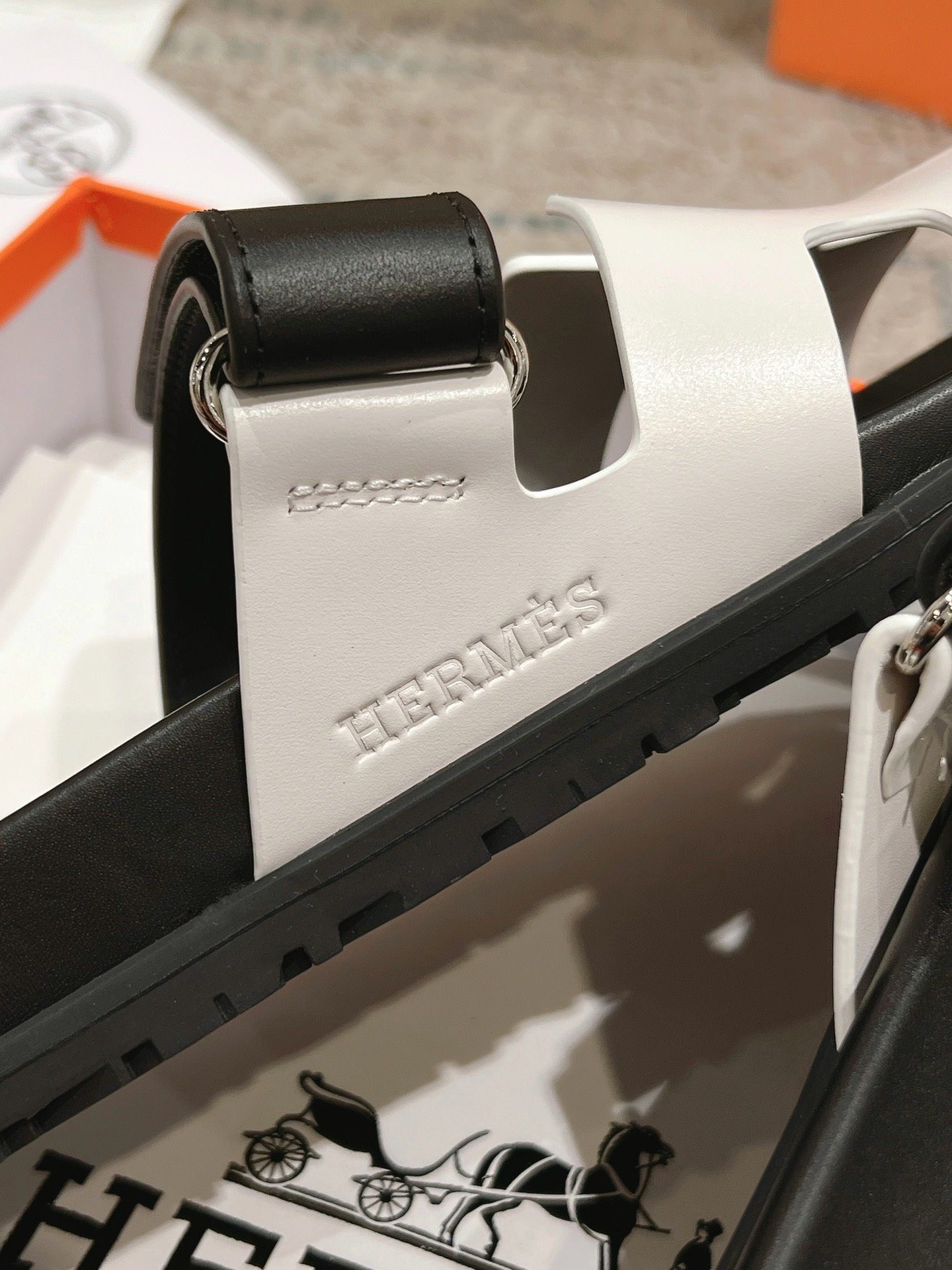 女款 男款➕10Herme*▪️Chypre二舅拖爆款系列 闺蜜夏天必备穿搭🔥非市面垃圾版本.顶级牛皮面