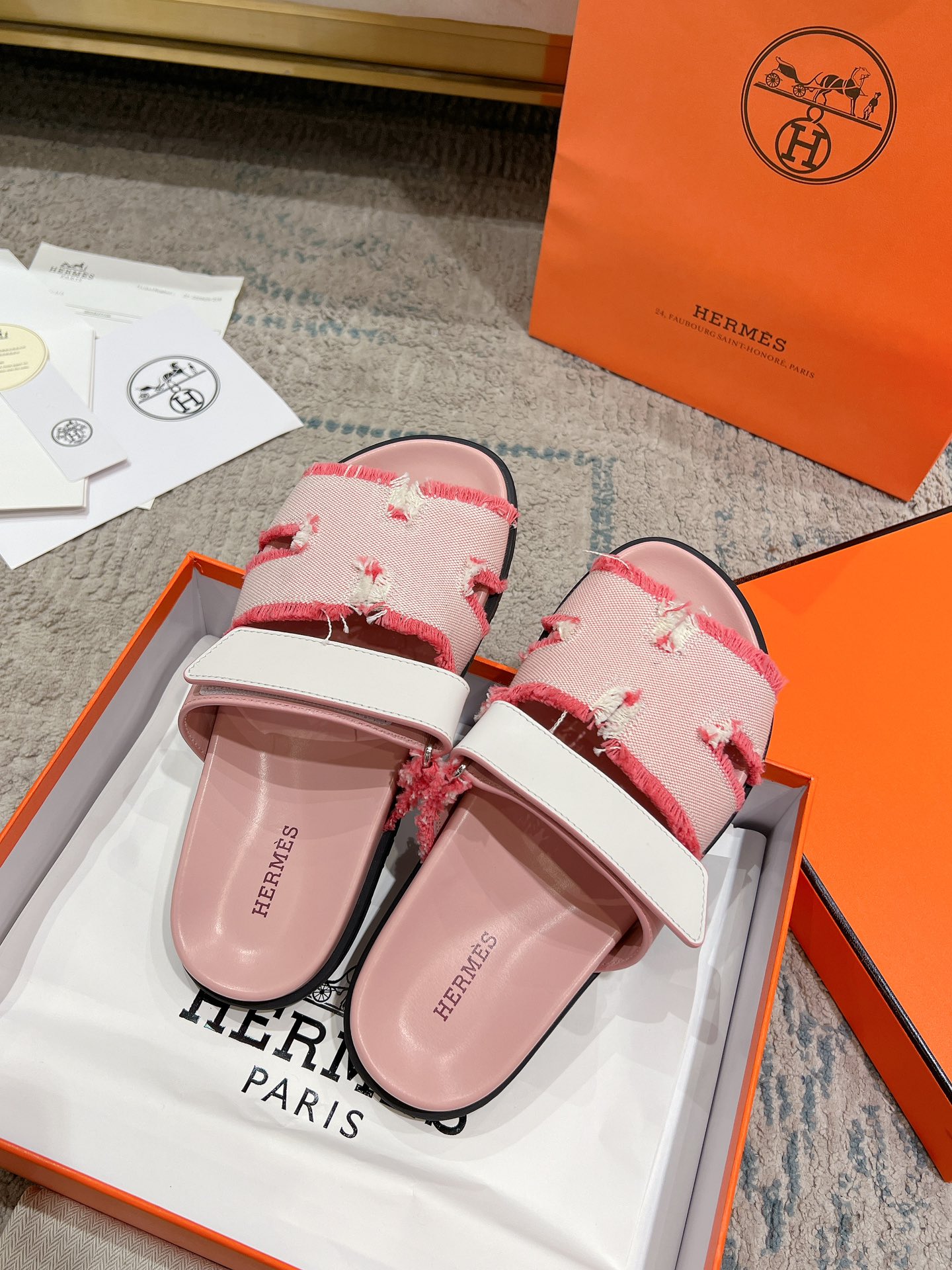 女款 男款➕10Herme*▪️Chypre二舅拖爆款系列 闺蜜夏天必备穿搭🔥非市面垃圾版本.顶级牛皮面