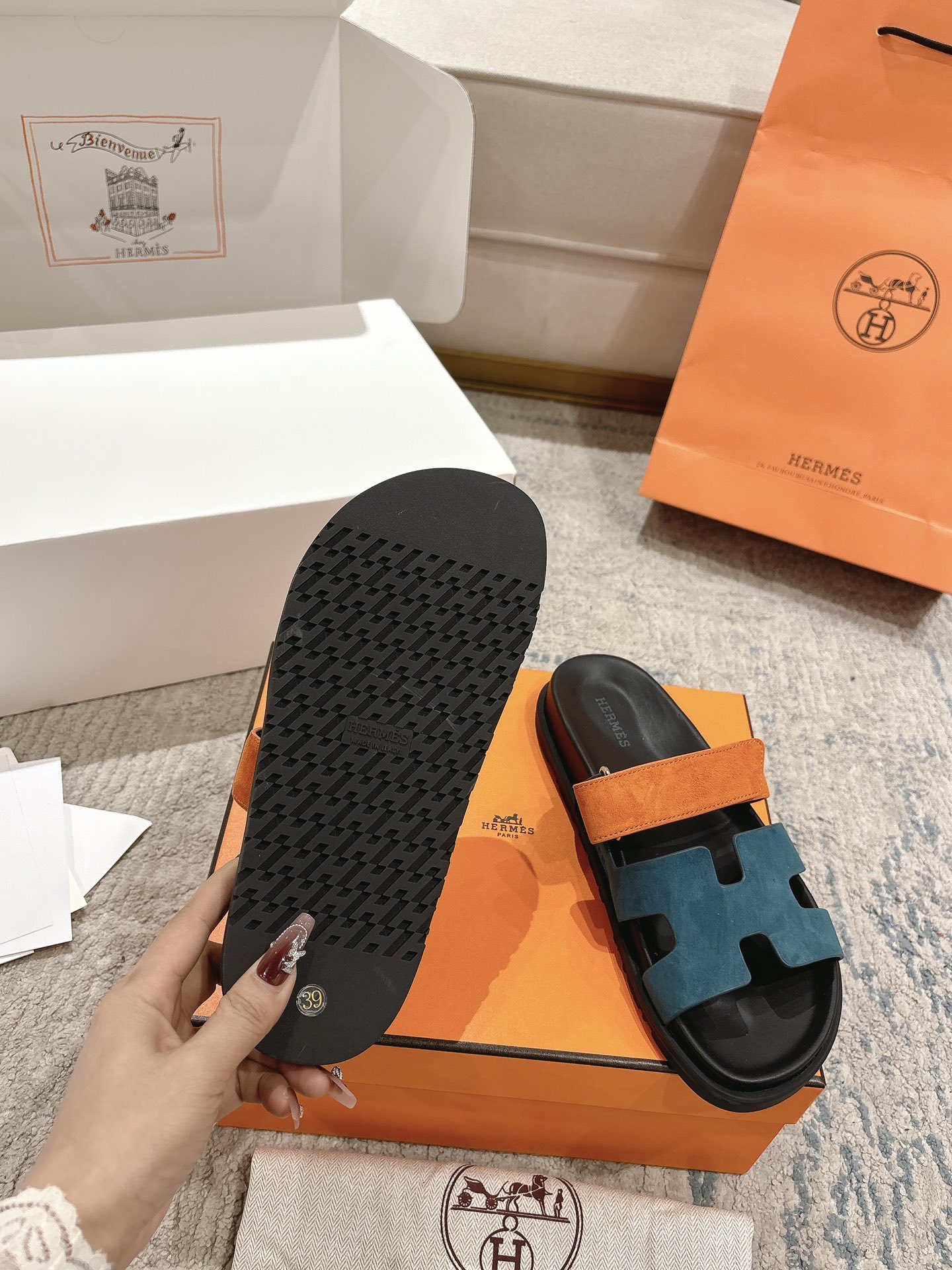 女款 男款➕10Herme*▪️Chypre二舅拖爆款系列 闺蜜夏天必备穿搭🔥非市面垃圾版本.顶级牛皮面
