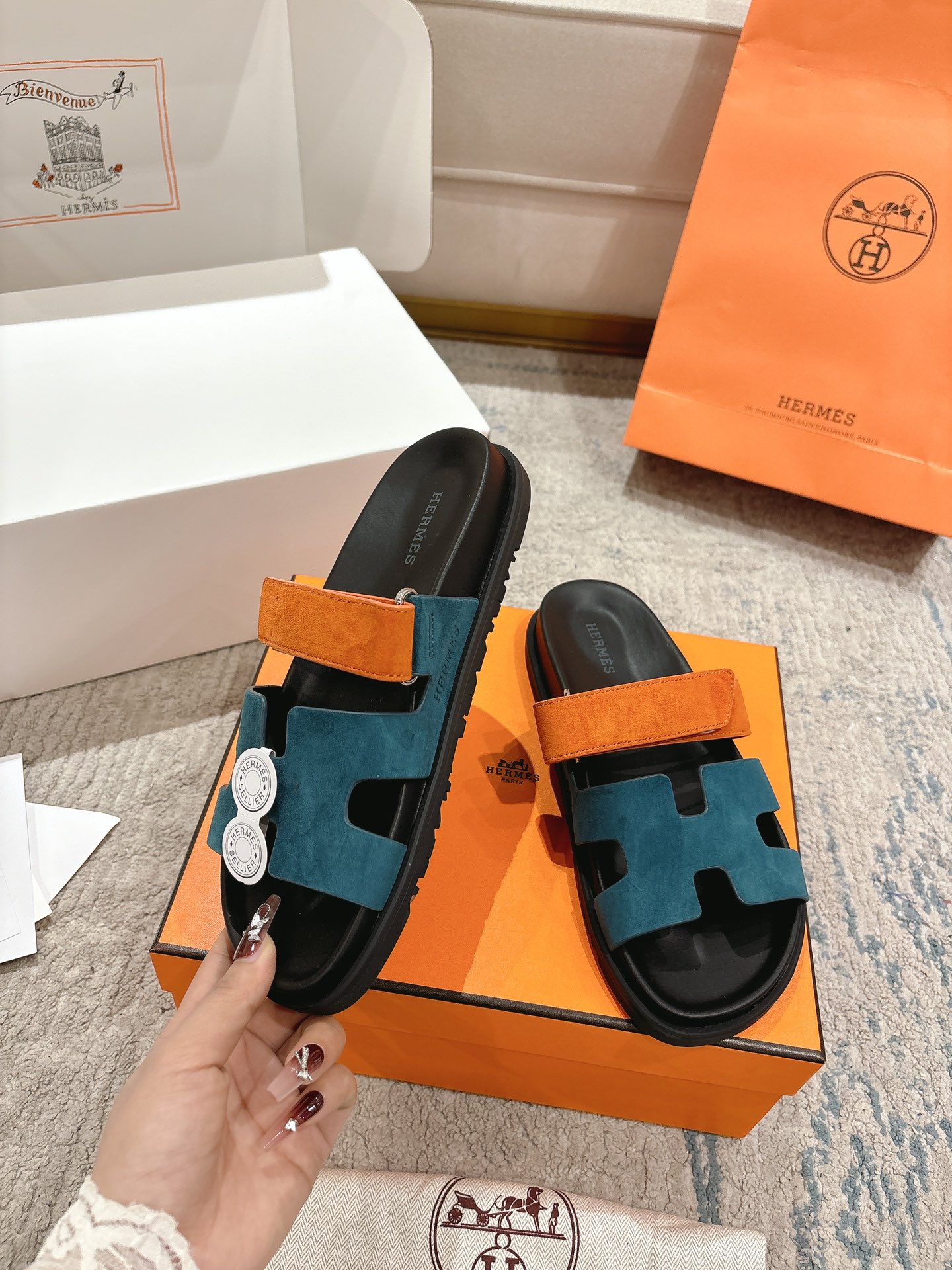 女款 男款➕10Herme*▪️Chypre二舅拖爆款系列 闺蜜夏天必备穿搭🔥非市面垃圾版本.顶级牛皮面