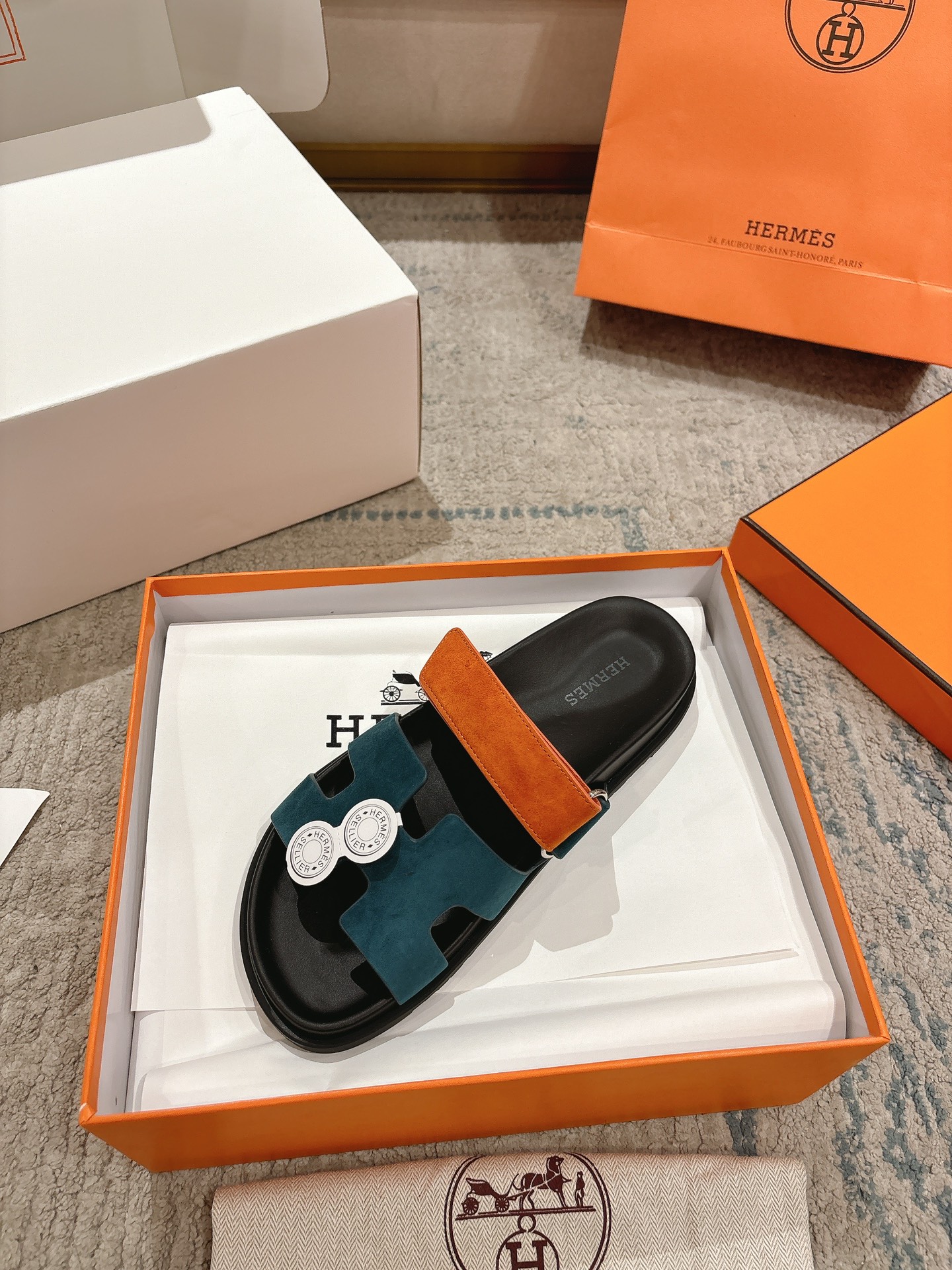 女款 男款➕10Herme*▪️Chypre二舅拖爆款系列 闺蜜夏天必备穿搭🔥非市面垃圾版本.顶级牛皮面