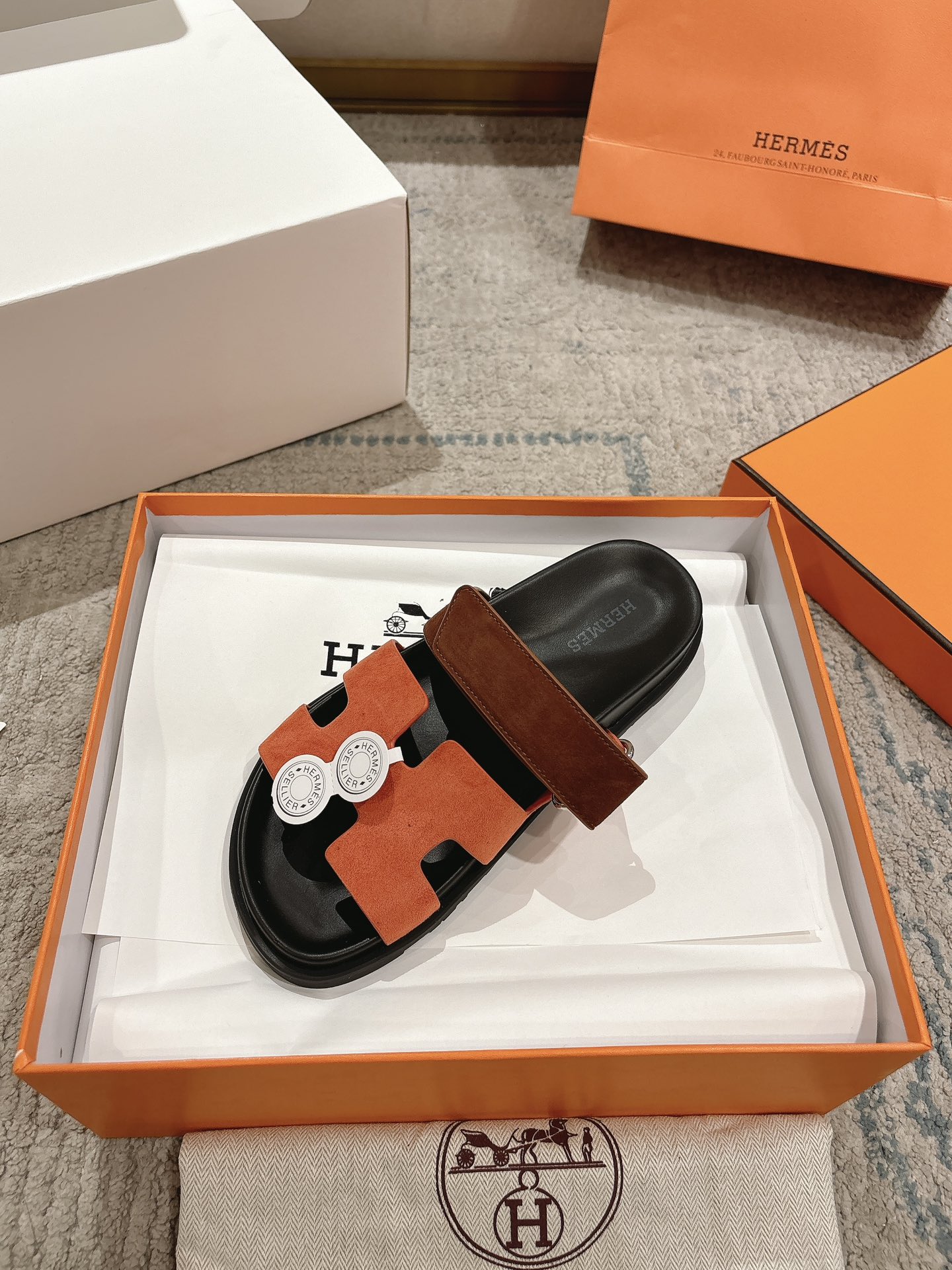 女款 男款➕10Herme*▪️Chypre二舅拖爆款系列 闺蜜夏天必备穿搭🔥非市面垃圾版本.顶级牛皮面