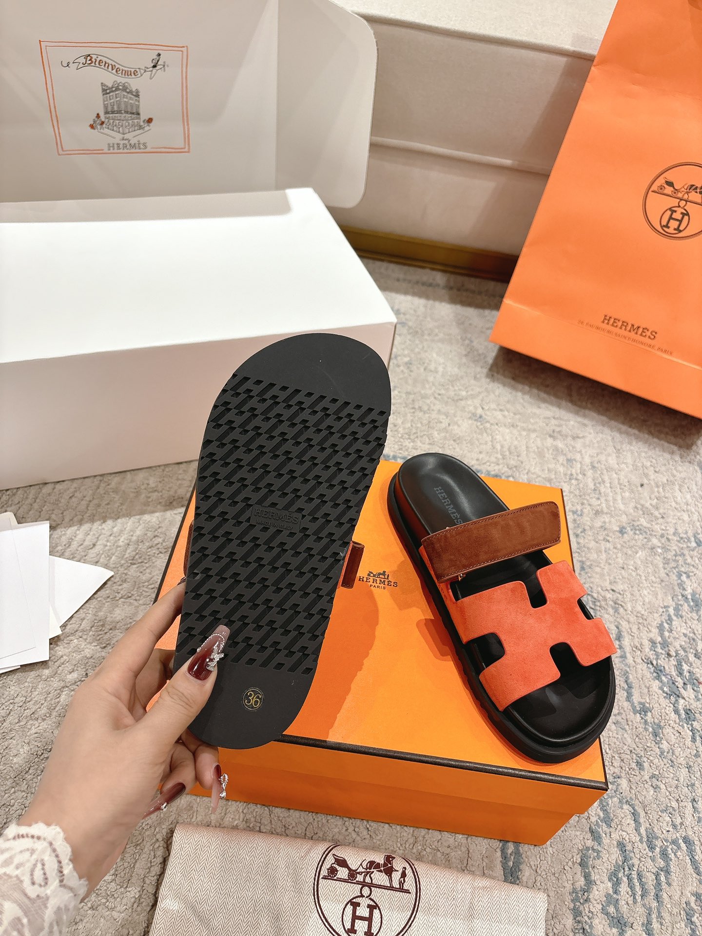 女款 男款➕10Herme*▪️Chypre二舅拖爆款系列 闺蜜夏天必备穿搭🔥非市面垃圾版本.顶级牛皮面