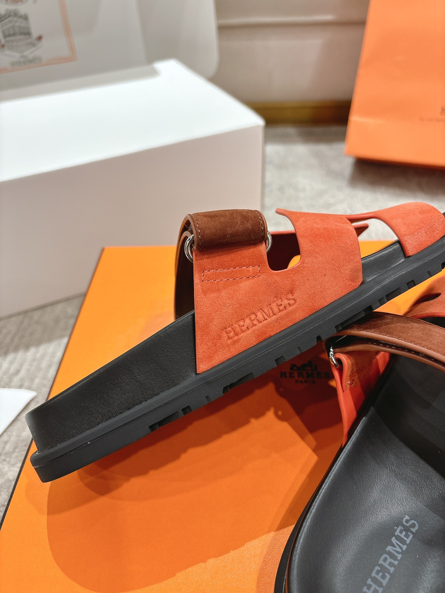 女款 男款➕10Herme*▪️Chypre二舅拖爆款系列 闺蜜夏天必备穿搭🔥非市面垃圾版本.顶级牛皮面