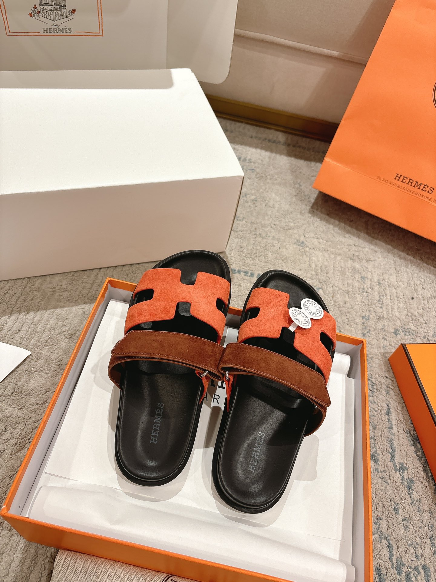 女款 男款➕10Herme*▪️Chypre二舅拖爆款系列 闺蜜夏天必备穿搭🔥非市面垃圾版本.顶级牛皮面