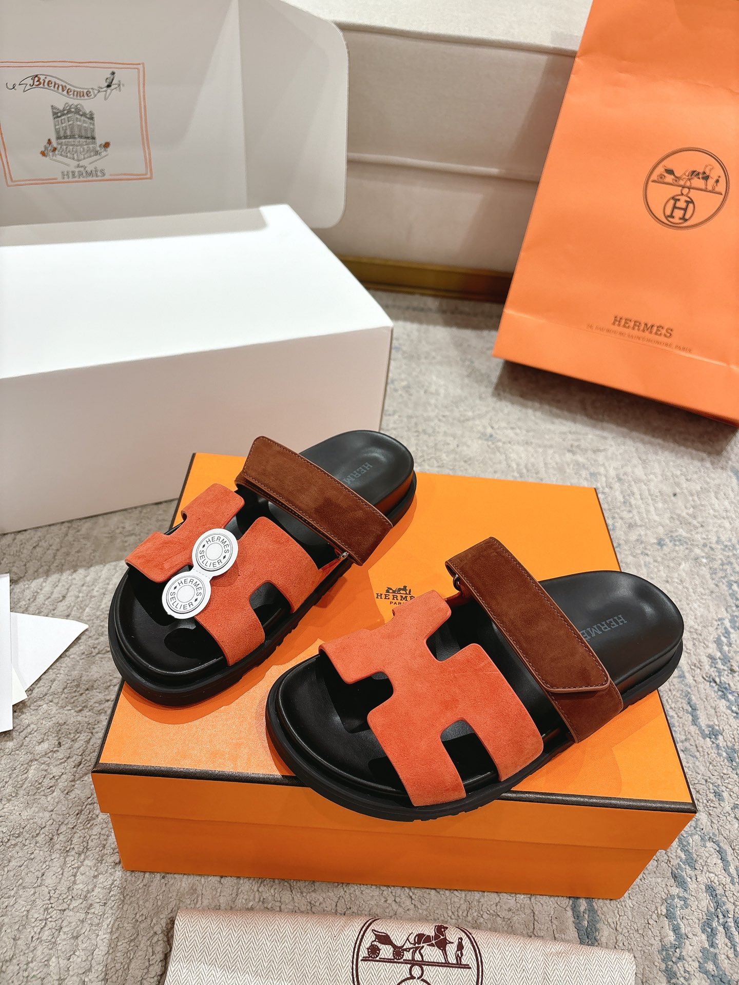 女款 男款➕10Herme*▪️Chypre二舅拖爆款系列 闺蜜夏天必备穿搭🔥非市面垃圾版本.顶级牛皮面