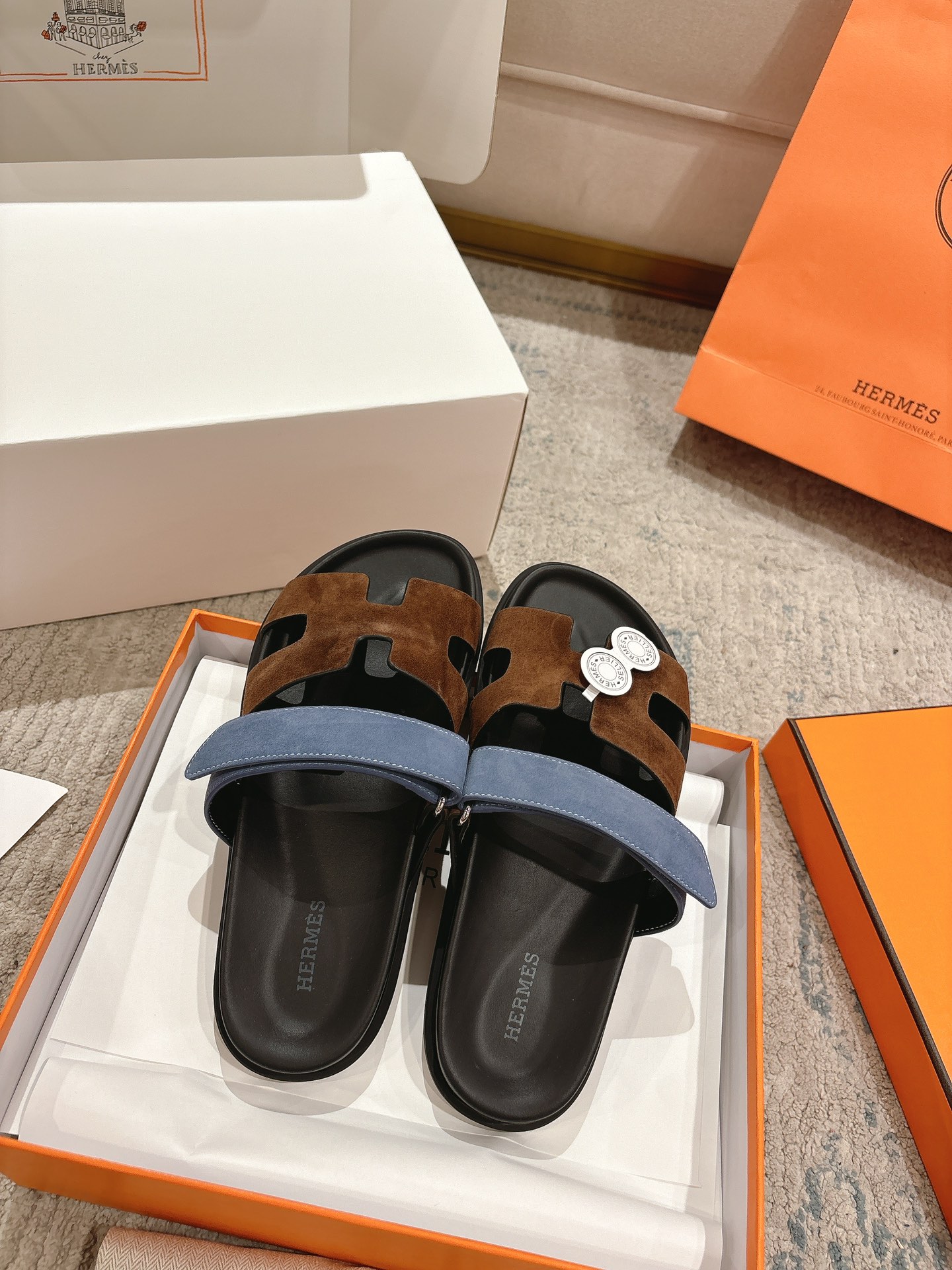 女款 男款➕10Herme*▪️Chypre二舅拖爆款系列 闺蜜夏天必备穿搭🔥非市面垃圾版本.顶级牛皮面