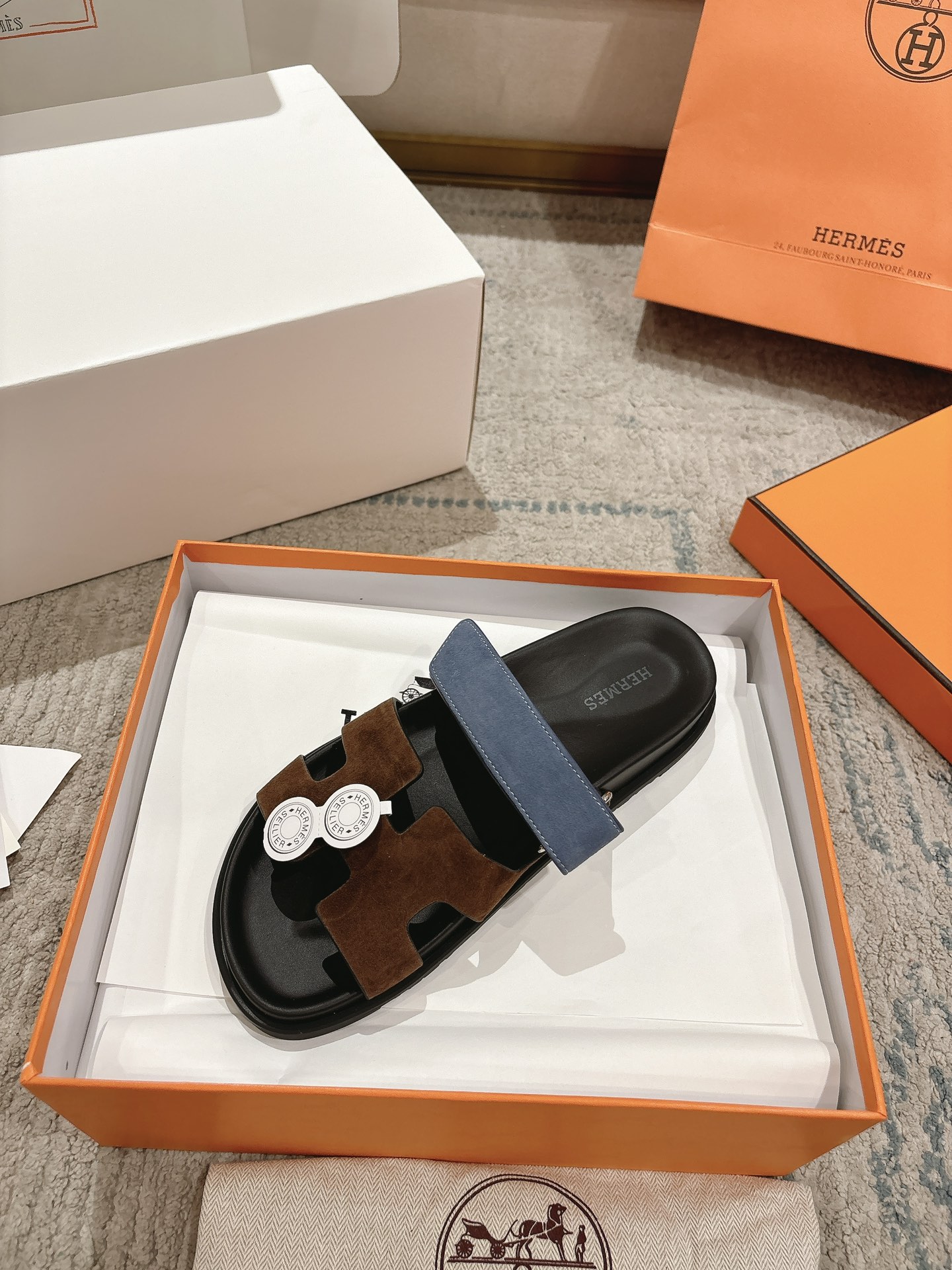 女款 男款➕10Herme*▪️Chypre二舅拖爆款系列 闺蜜夏天必备穿搭🔥非市面垃圾版本.顶级牛皮面