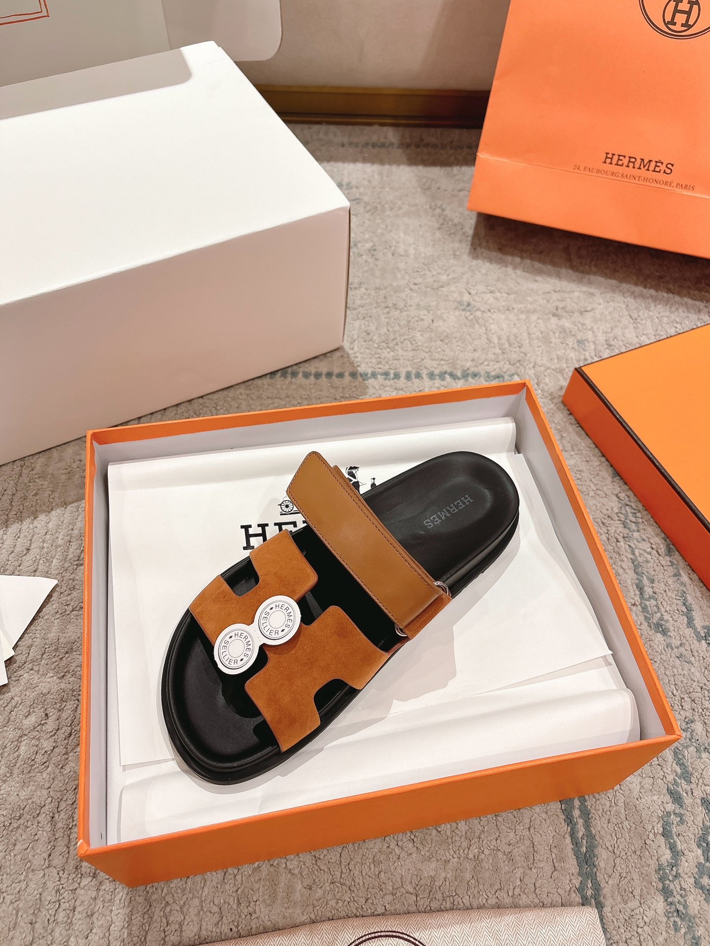 女款 男款➕10Herme*▪️Chypre二舅拖爆款系列 闺蜜夏天必备穿搭🔥非市面垃圾版本.顶级牛皮面