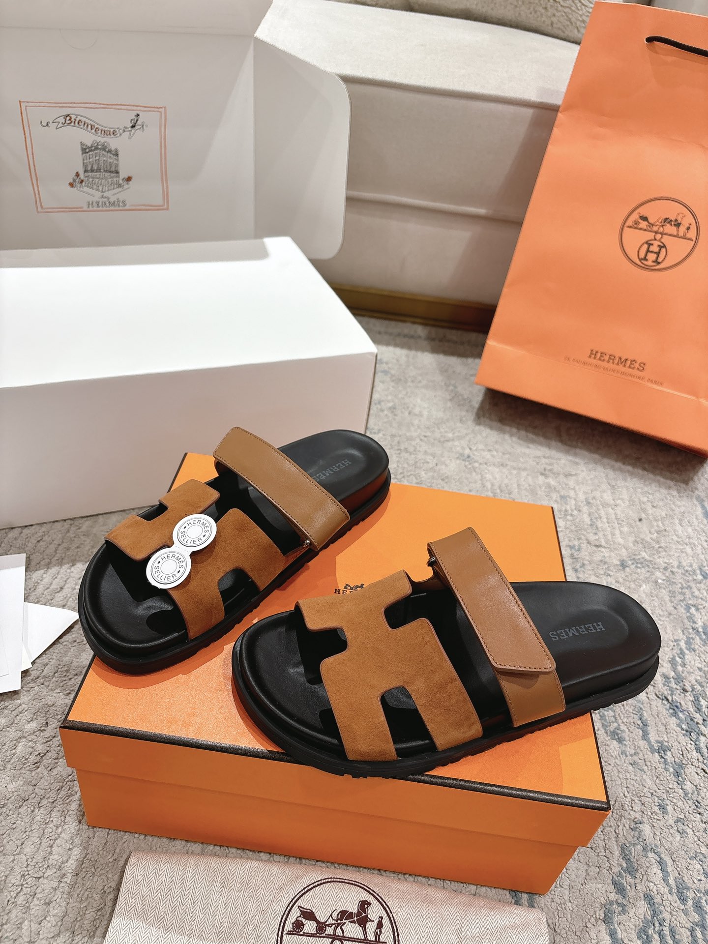 女款 男款➕10Herme*▪️Chypre二舅拖爆款系列 闺蜜夏天必备穿搭🔥非市面垃圾版本.顶级牛皮面