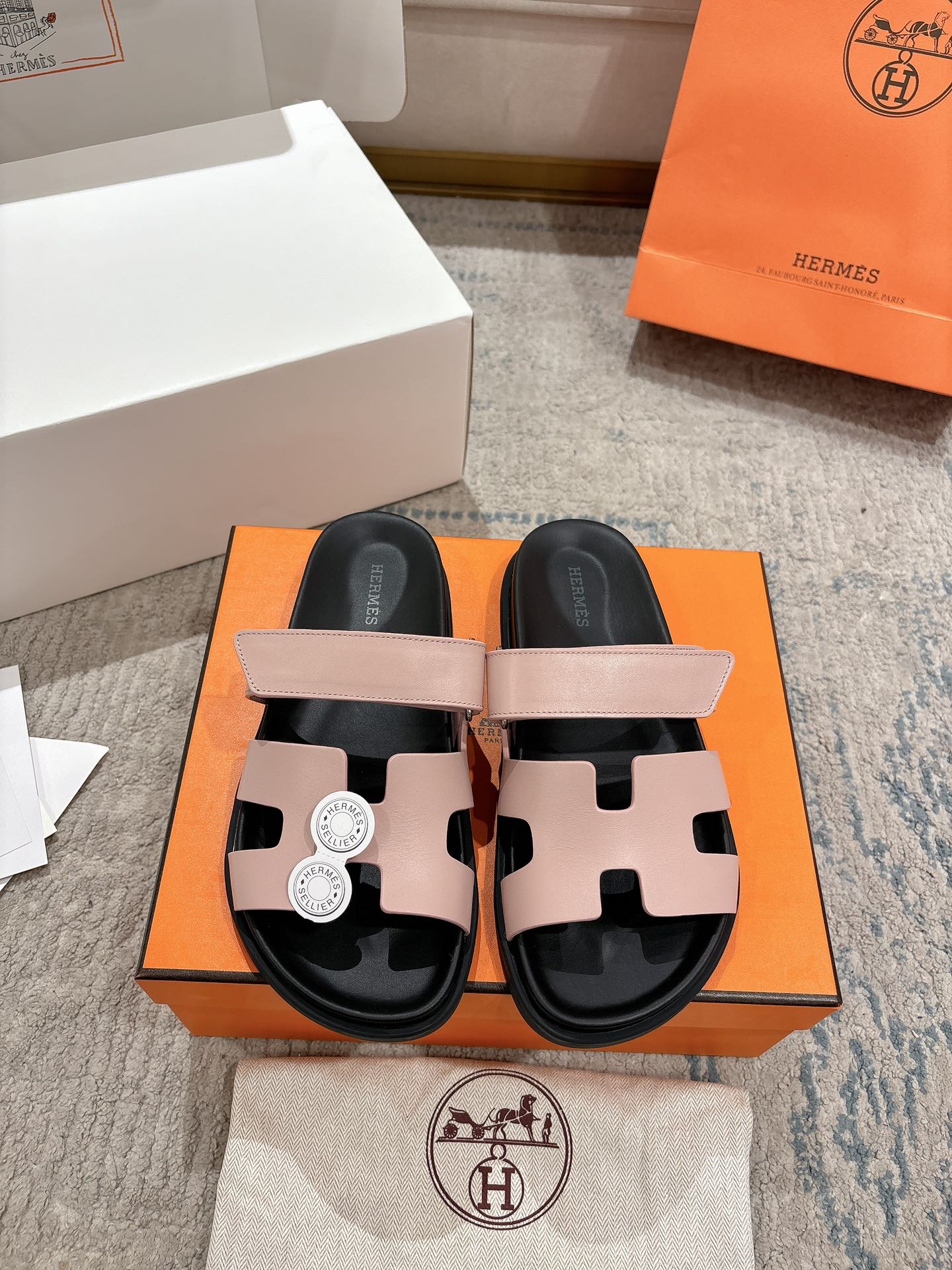 女款 男款➕10Herme*▪️Chypre二舅拖爆款系列 闺蜜夏天必备穿搭🔥非市面垃圾版本.顶级牛皮面