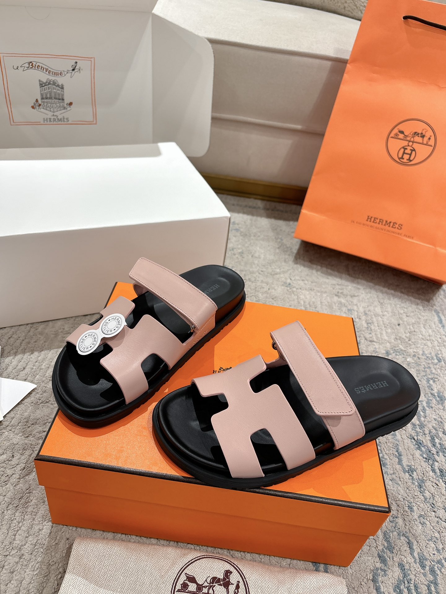 女款 男款➕10Herme*▪️Chypre二舅拖爆款系列 闺蜜夏天必备穿搭🔥非市面垃圾版本.顶级牛皮面