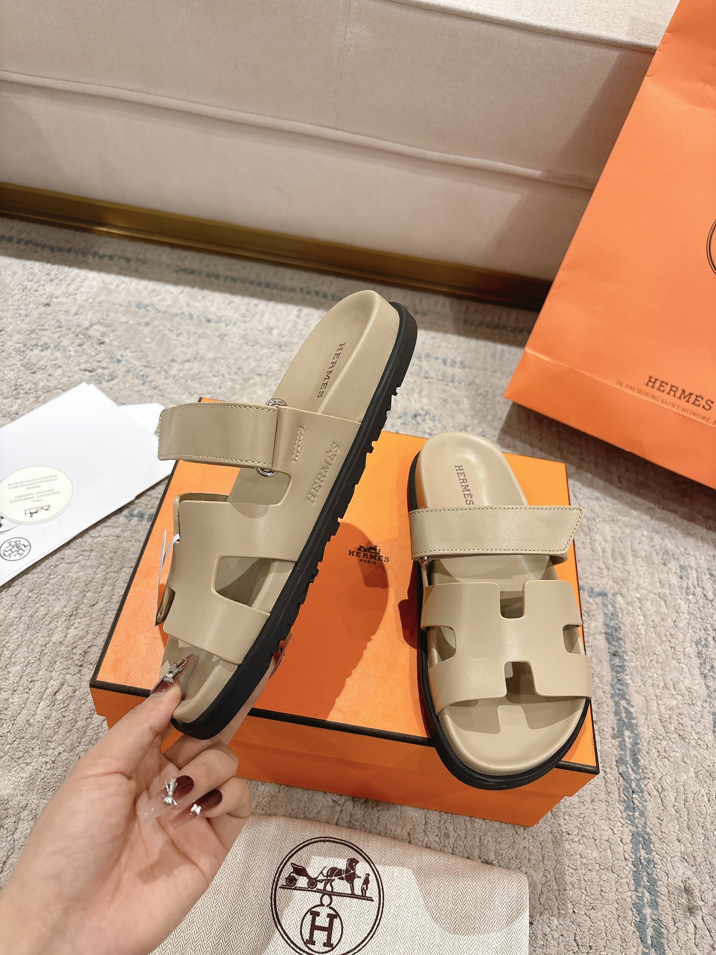 女款 男款➕10Herme*▪️Chypre二舅拖爆款系列 闺蜜夏天必备穿搭🔥非市面垃圾版本.顶级牛皮面