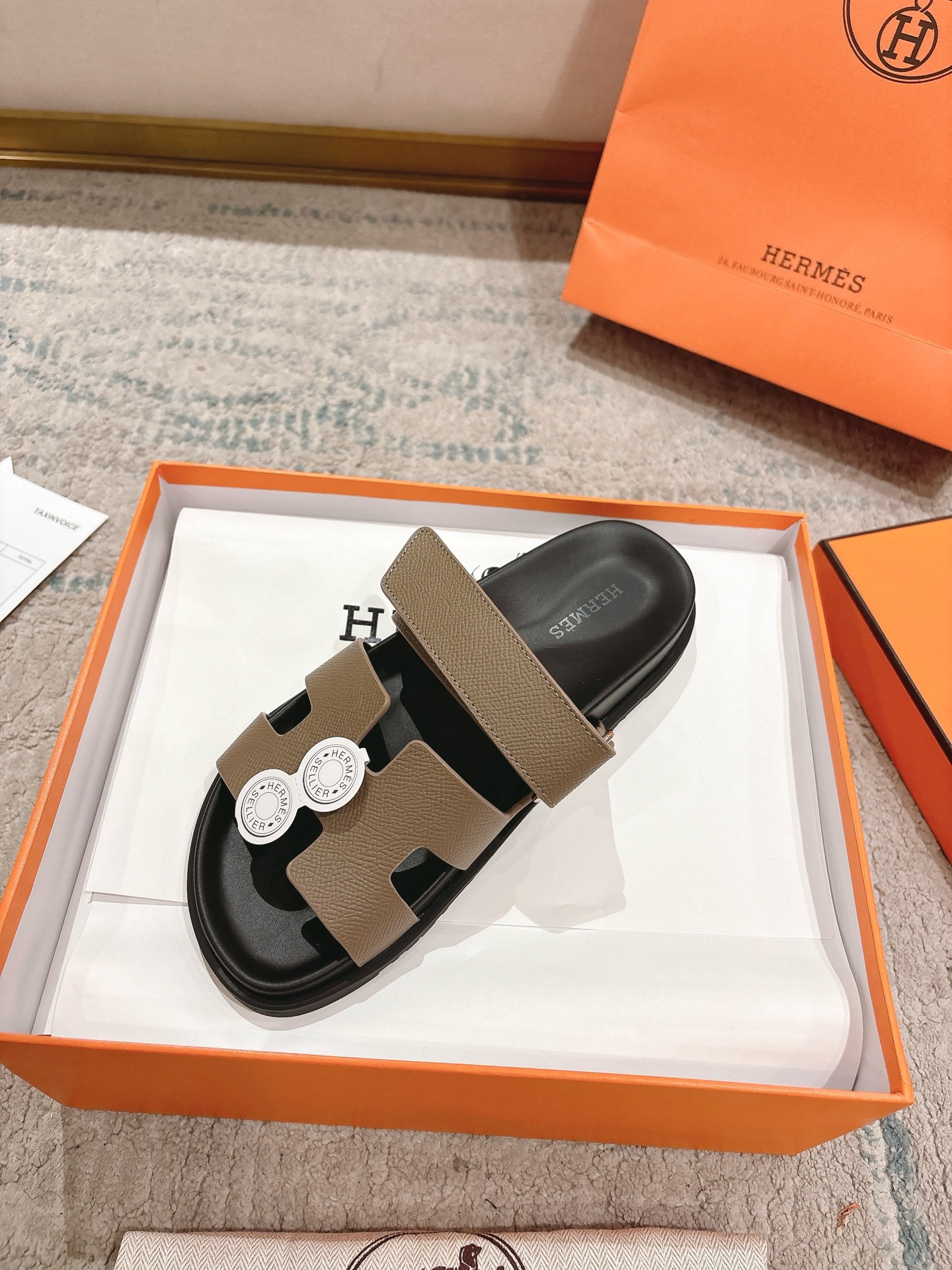 女款 男款➕10Herme*▪️Chypre二舅拖爆款系列 闺蜜夏天必备穿搭🔥非市面垃圾版本.顶级牛皮面