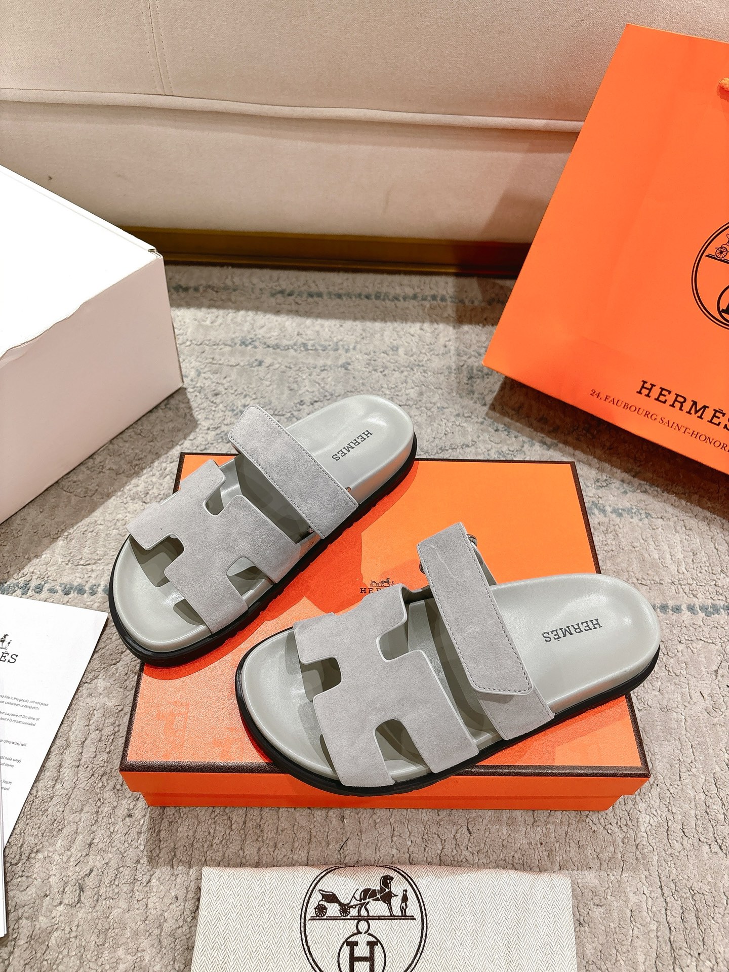 女款 男款➕10Herme*▪️Chypre二舅拖爆款系列 闺蜜夏天必备穿搭🔥非市面垃圾版本.顶级牛皮面