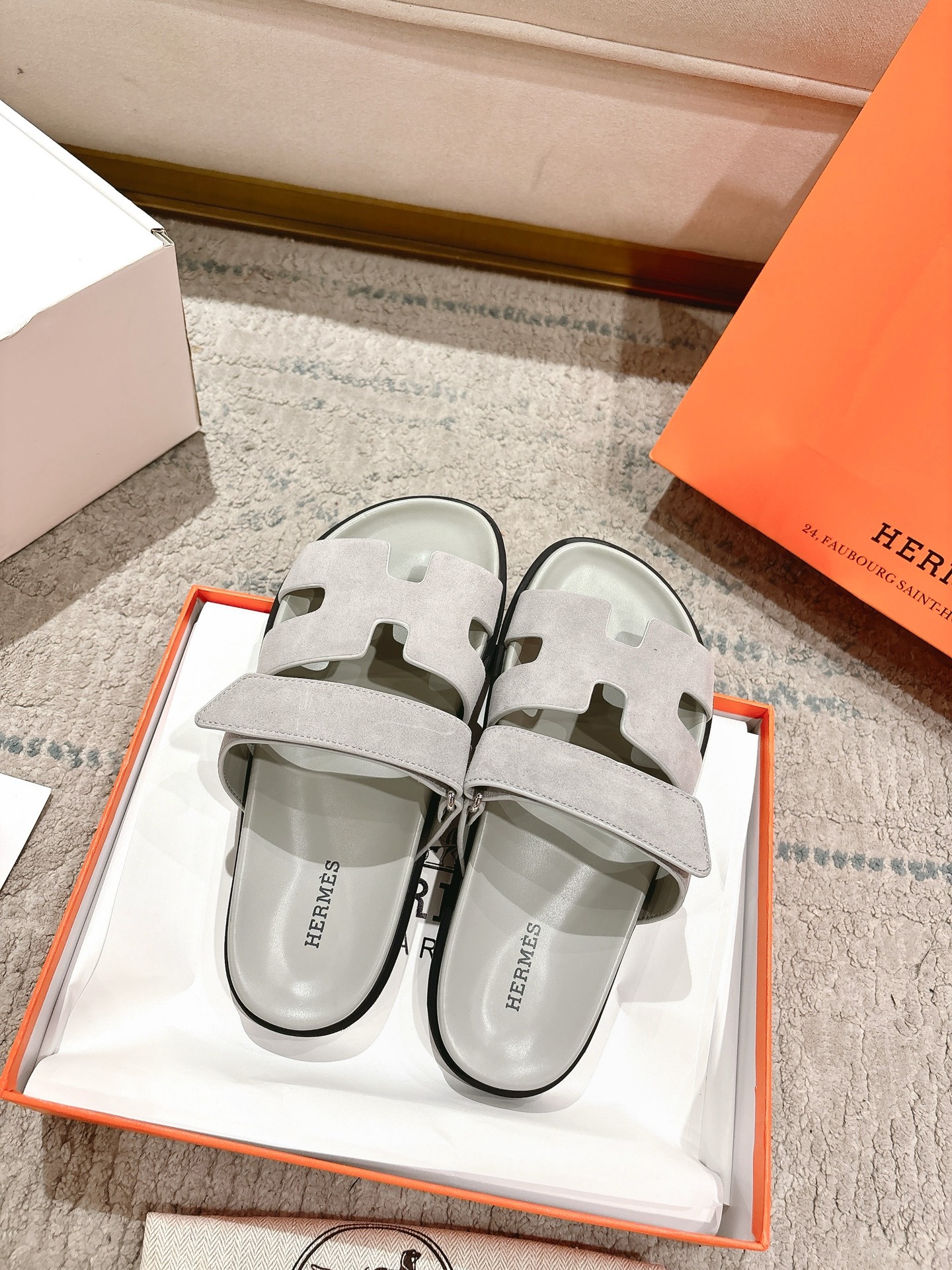 女款 男款➕10Herme*▪️Chypre二舅拖爆款系列 闺蜜夏天必备穿搭🔥非市面垃圾版本.顶级牛皮面