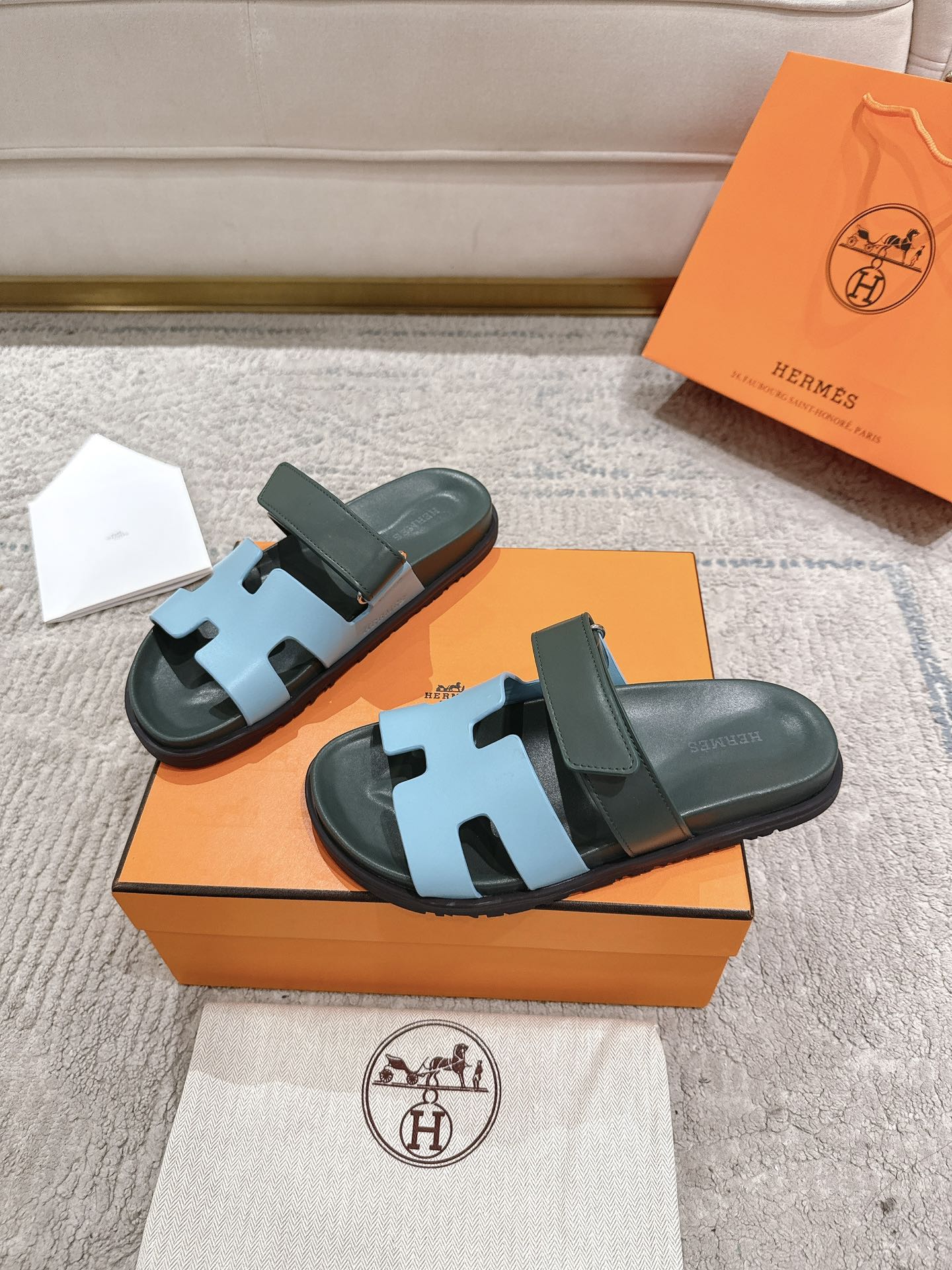 女款 男款➕10Herme*▪️Chypre二舅拖爆款系列 闺蜜夏天必备穿搭🔥非市面垃圾版本.顶级牛皮面
