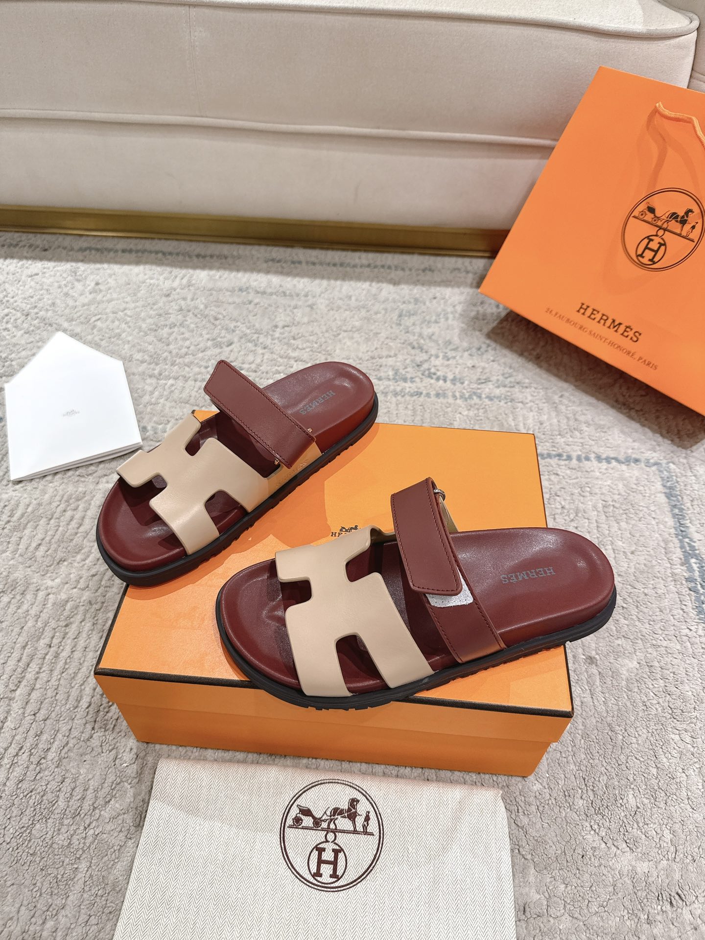 女款 男款➕10Herme*▪️Chypre二舅拖爆款系列 闺蜜夏天必备穿搭🔥非市面垃圾版本.顶级牛皮面