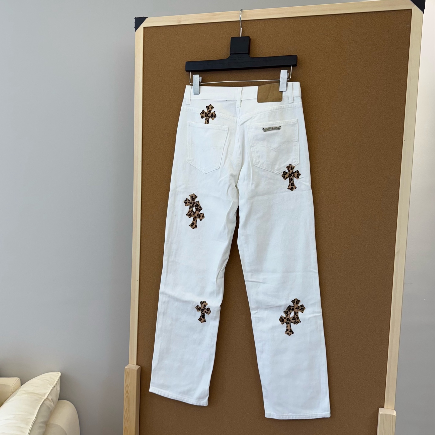 P130款号：D319

Chrome Hearts克罗心手绘涂鸦牛仔裤

SIZE #28 30 32 34