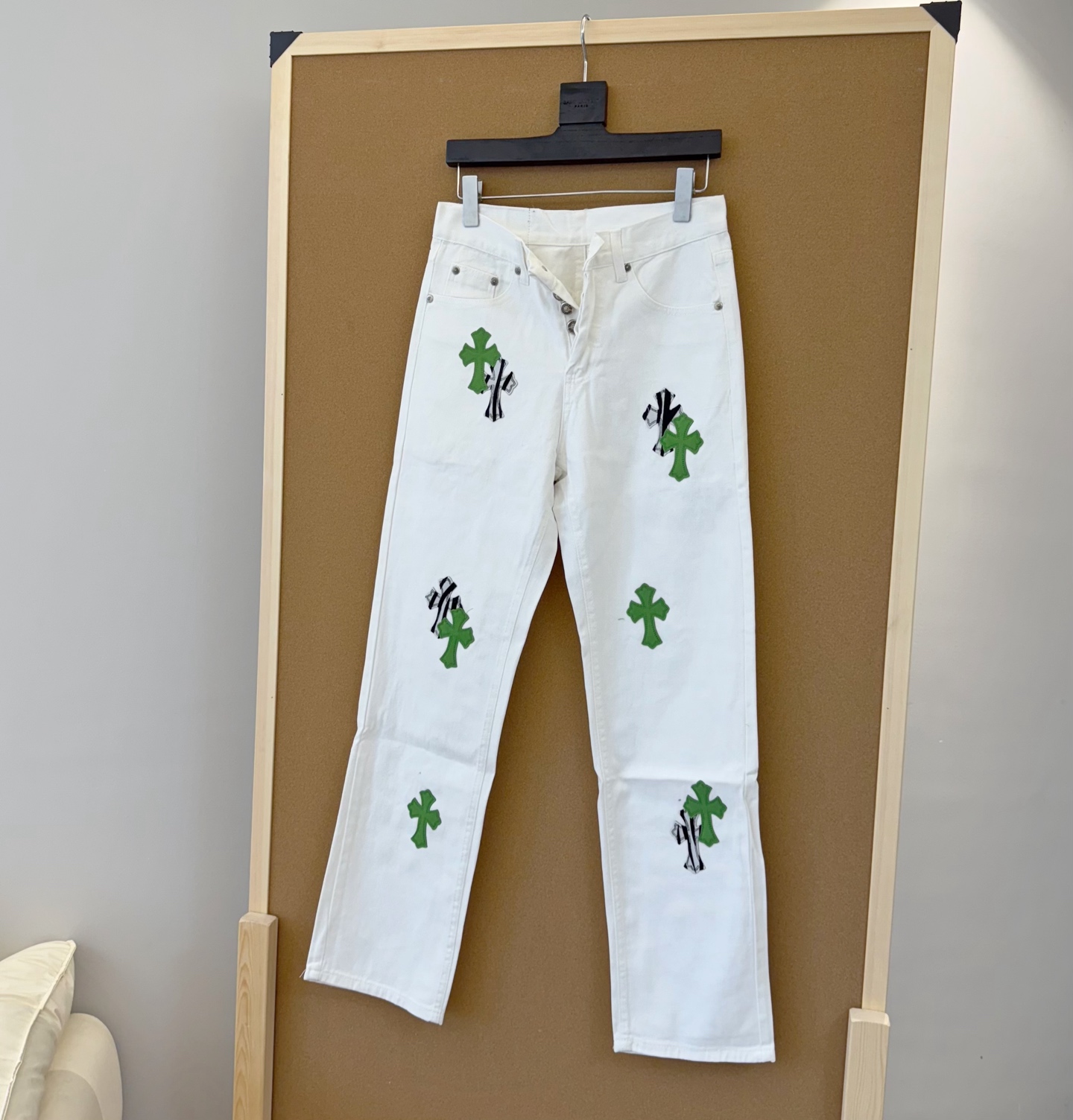 P115款号：D322
🇬🇧英国限定｜Chrome Hearts克罗心绿斑马牛仔裤
英国伦敦限定苹果绿拼斑马十字架牛仔裤

SIZE #28 30 32 34