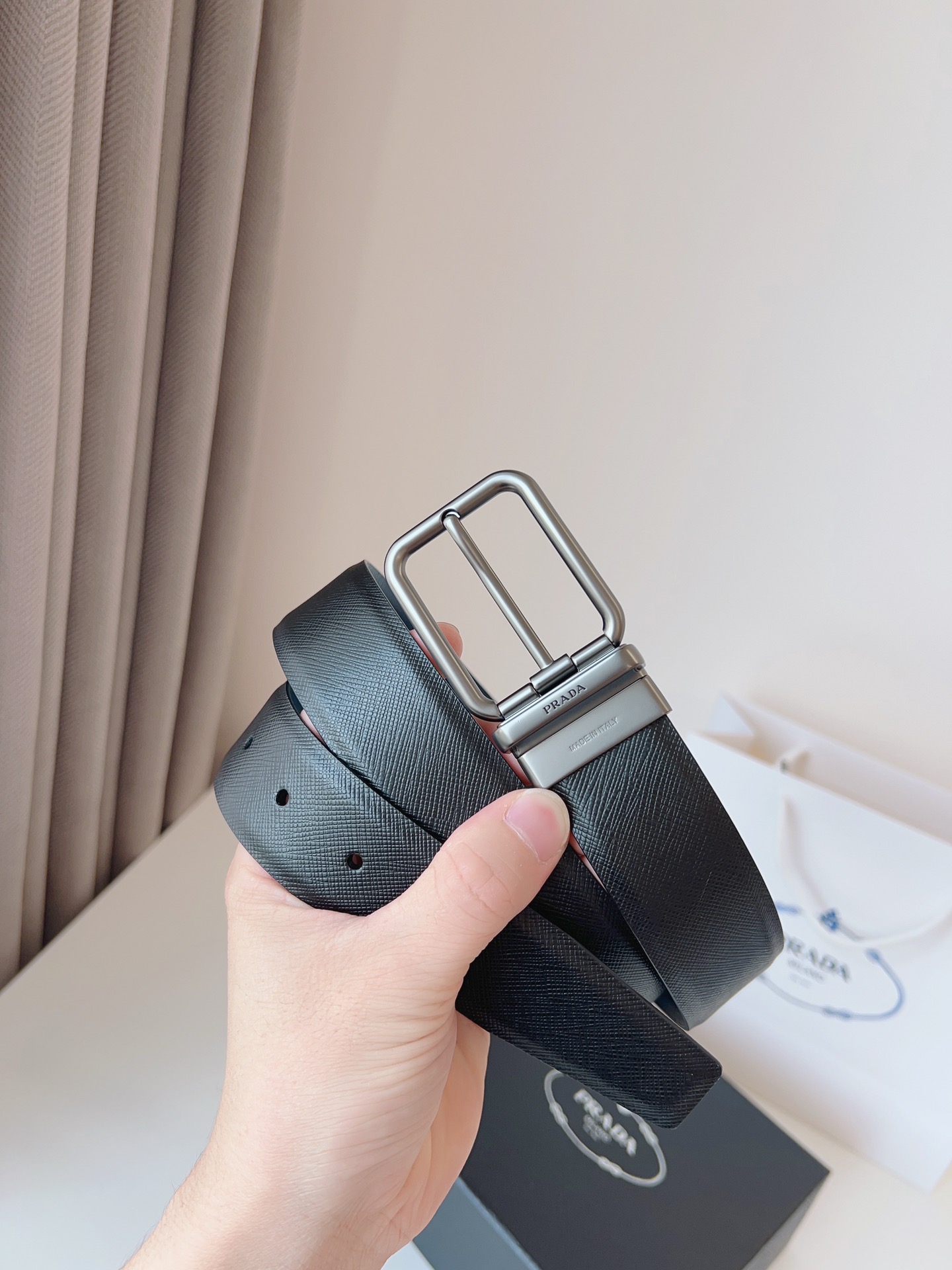 Prada PRADA 普拉达 男款休闲腰带 皮质结实耐用 宽3.5cm 搭配标志性精品五金 休闲