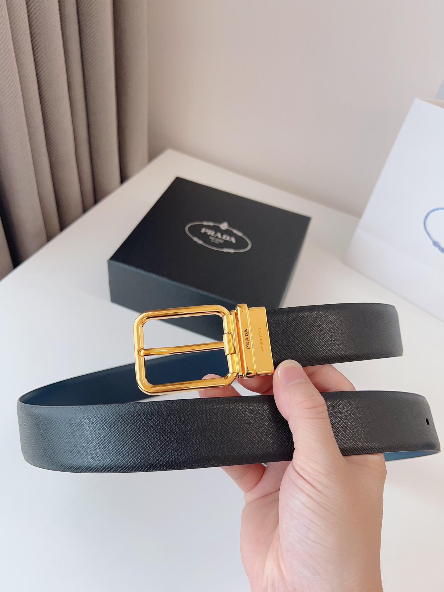 Prada PRADA 普拉达 男款休闲腰带 皮质结实耐用 宽3.5cm 搭配标志性精品五金 休闲