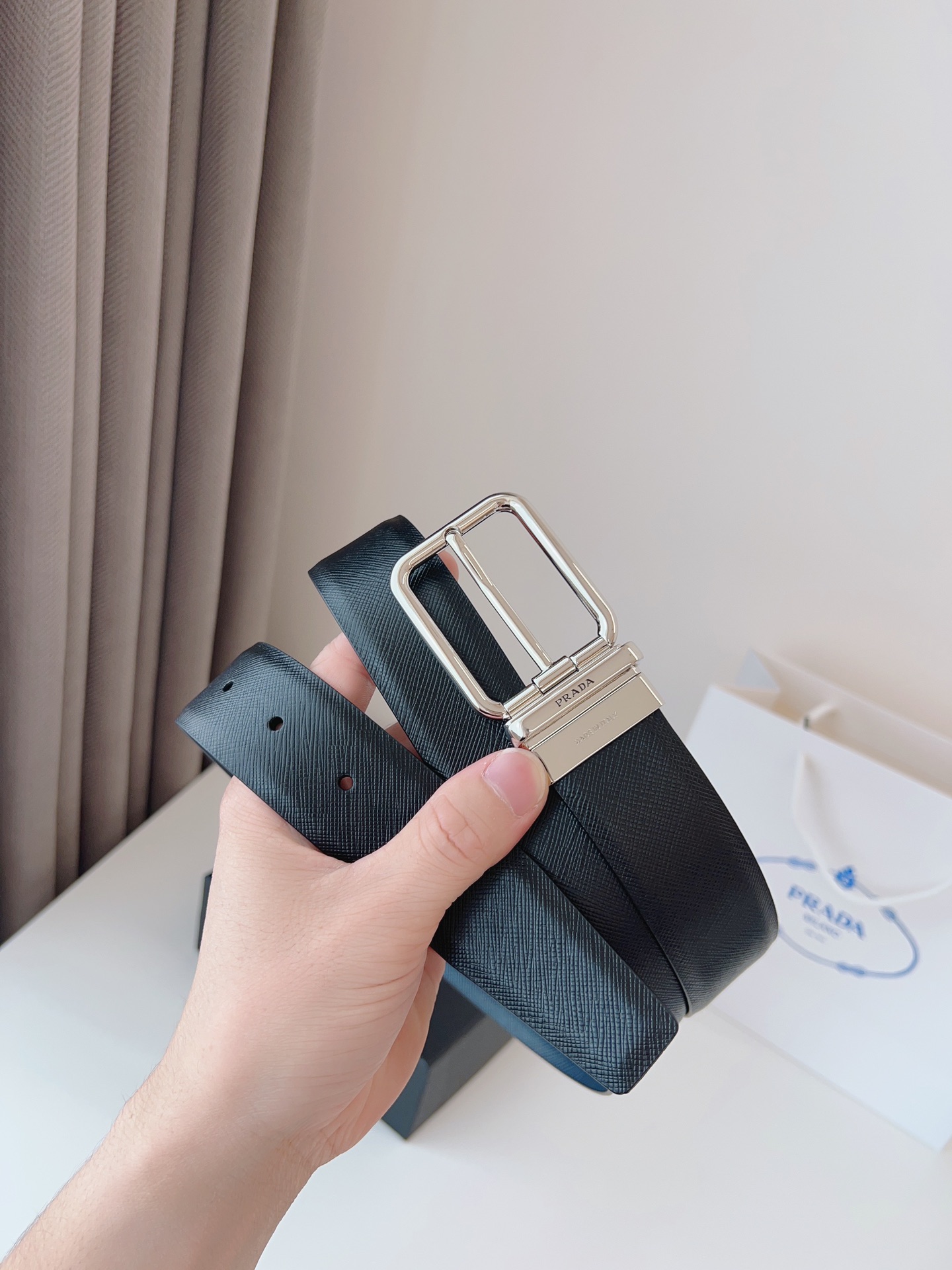 Prada PRADA 普拉达 男款休闲腰带 皮质结实耐用 宽3.5cm 搭配标志性精品五金 休闲