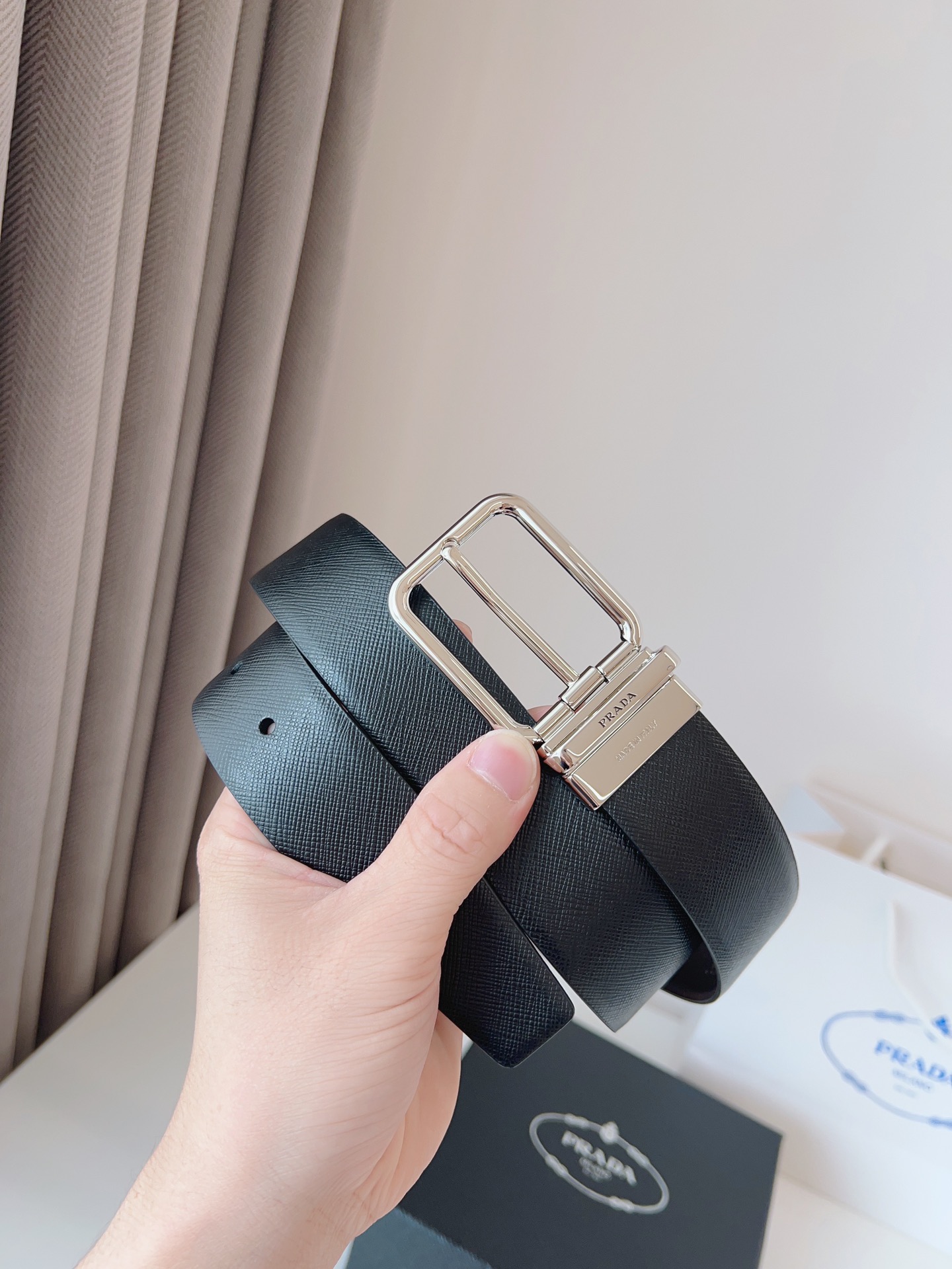 Prada PRADA 普拉达 男款休闲腰带 皮质结实耐用 宽3.5cm 搭配标志性精品五金 休闲