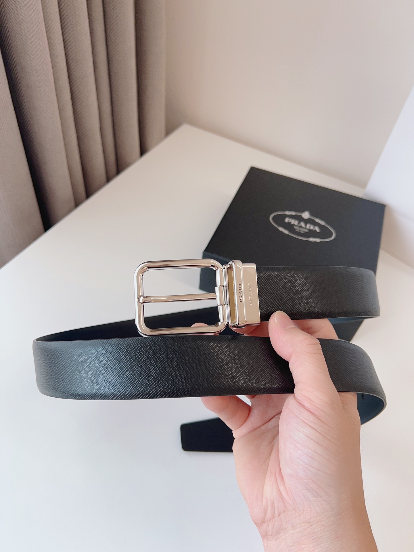 Prada PRADA 普拉达 男款休闲腰带 皮质结实耐用 宽3.5cm 搭配标志性精品五金 休闲