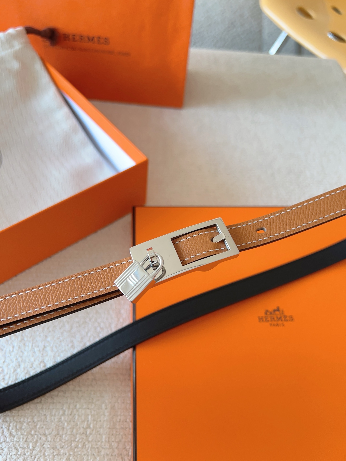 Hermes Lucky Swift & Epsom Calfskin Reversible Belt with Metal Buckle 5 i1737010765900 5332 0 3