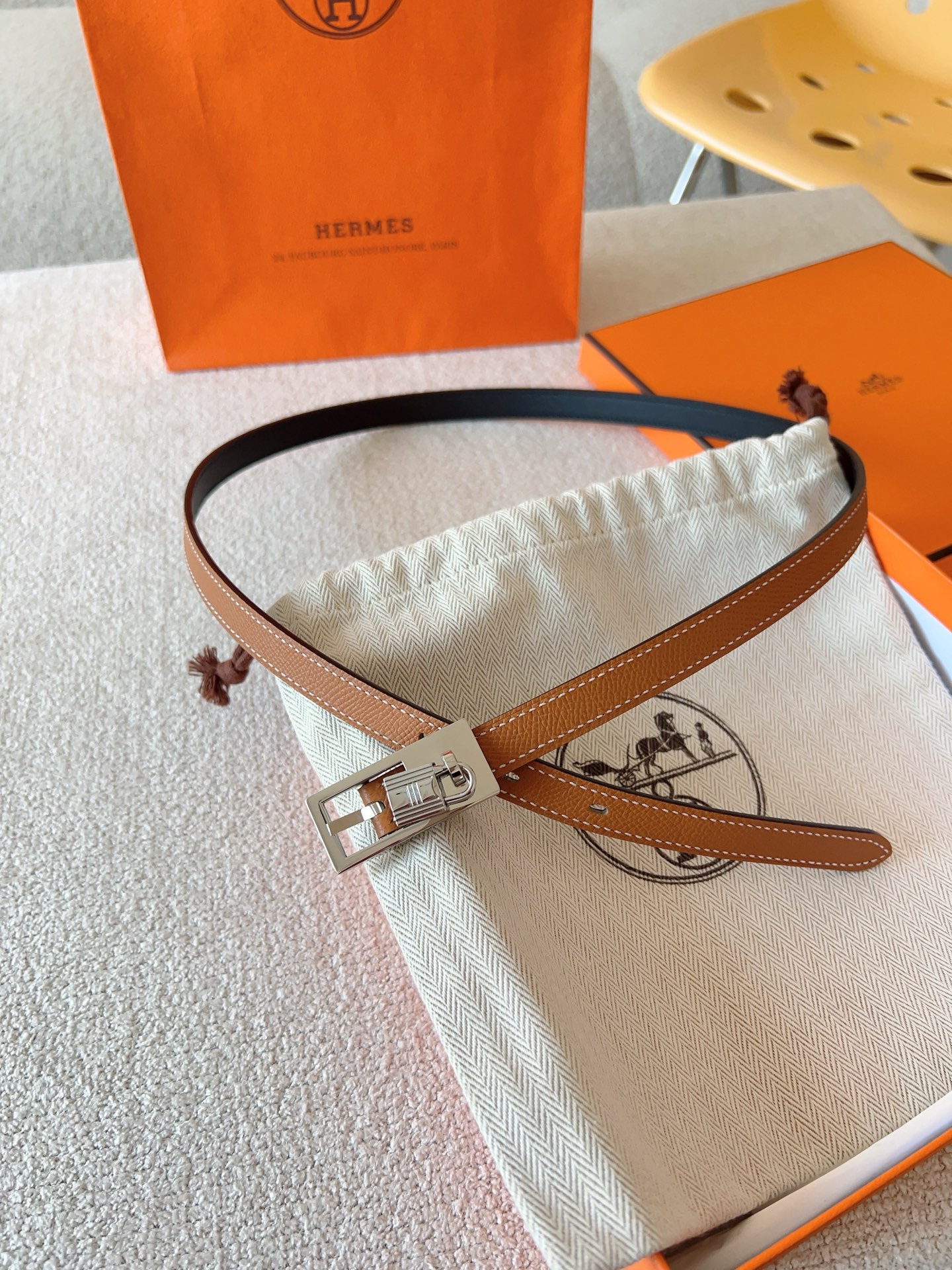 Hermes Lucky Swift & Epsom Calfskin Reversible Belt with Metal Buckle 6 i1737010766217 4022 0 4