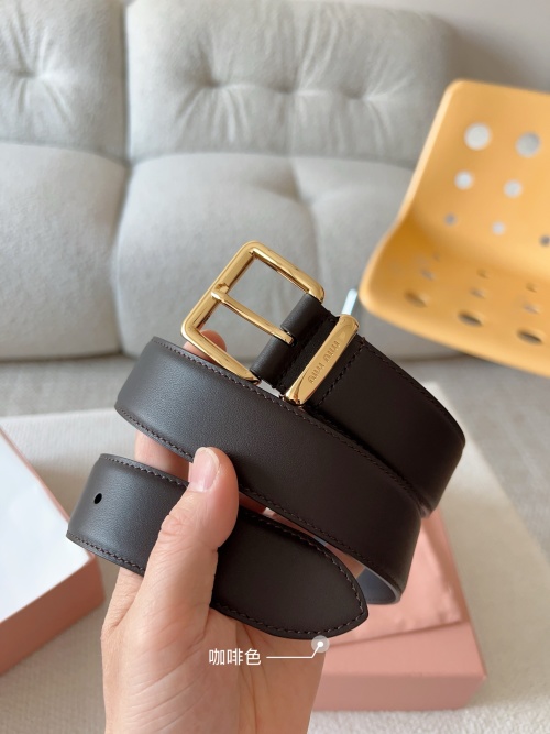 Miu Miu Leather Belt with Iconic Logo Buckle - Stylish & Versatile 1 Miu Miu Leather Belt with Iconic Logo Buckle - Stylish & Versatile