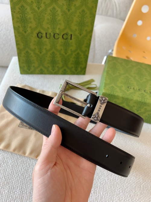 Gucci Reversible Black Leather Belt with Antique Silver Buckle, 3.5cm Width 1 Gucci Reversible Black Leather Belt with Antique Silver Buckle, 3.5cm Width