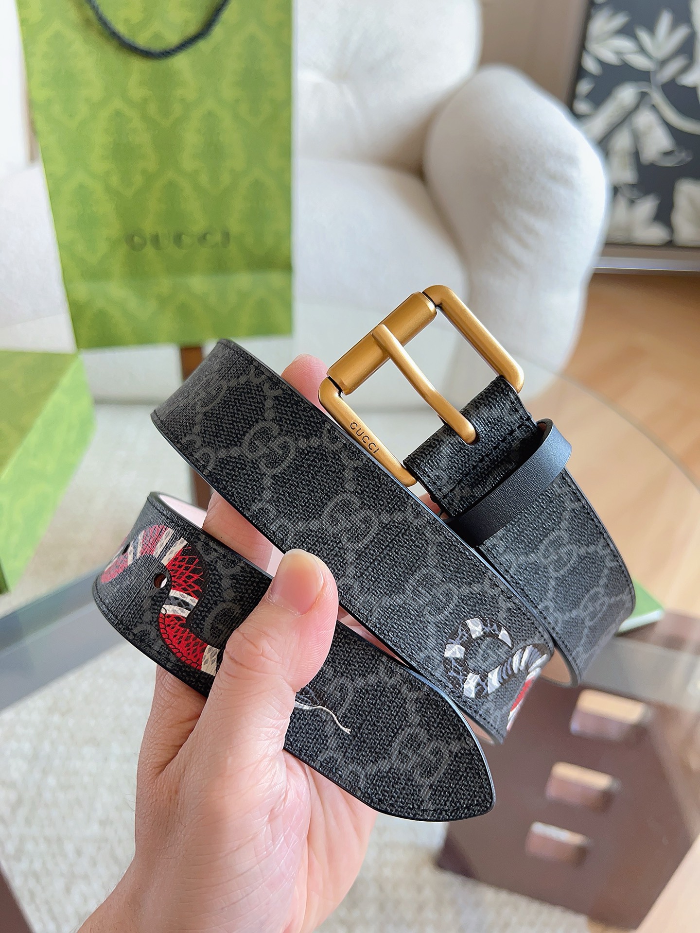 _dnM9sn8g8GGAmNC7K1-HbWzoqxHmrh4Uxk6Wl-w