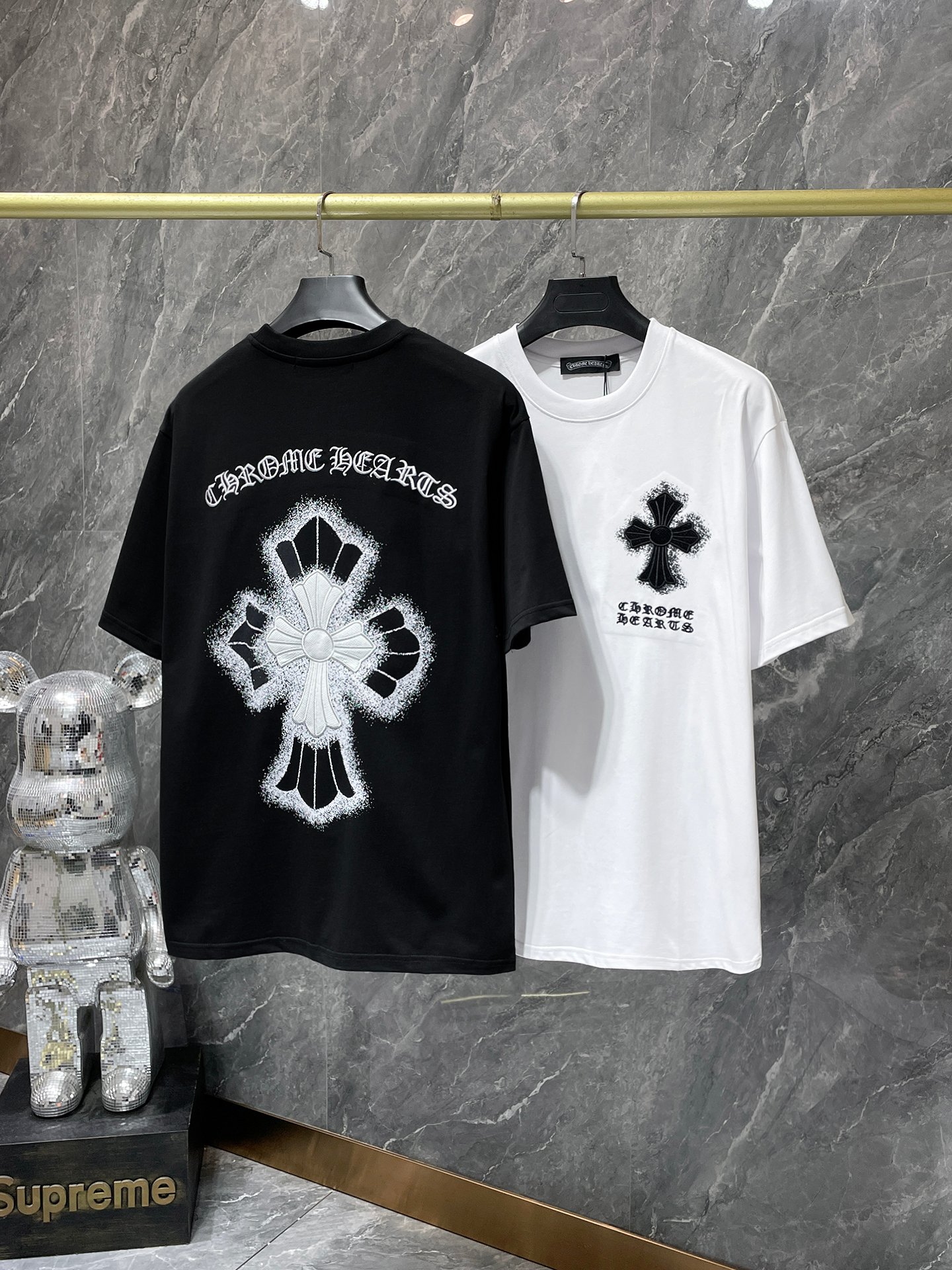 Can you buy replica
 Chrome Hearts Clothing T-Shirt Black White Embroidery Summer Collection Short Sleeve
