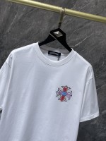 8922# P118.00 Summer new Chrome Hearts 25ss, high weight, environmentally friendly, high-quality top-quality fabric 260g~270g, Chrome horseshoe cross, Sanskrit short-sleeved counter, simultaneous replica version 1:1 Recommended colors: white, black Code numbers: S, M, LXL 1 8922# P118.00 Summer new Chrome Hearts 25ss, high weight, environmentally friendly, high-quality top-quality fabric 260g~270g, Chrome horseshoe cross, Sanskrit short-sleeved counter, simultaneous replica version 1:1 Recommended colors: white, black Code numbers: S, M, LXL