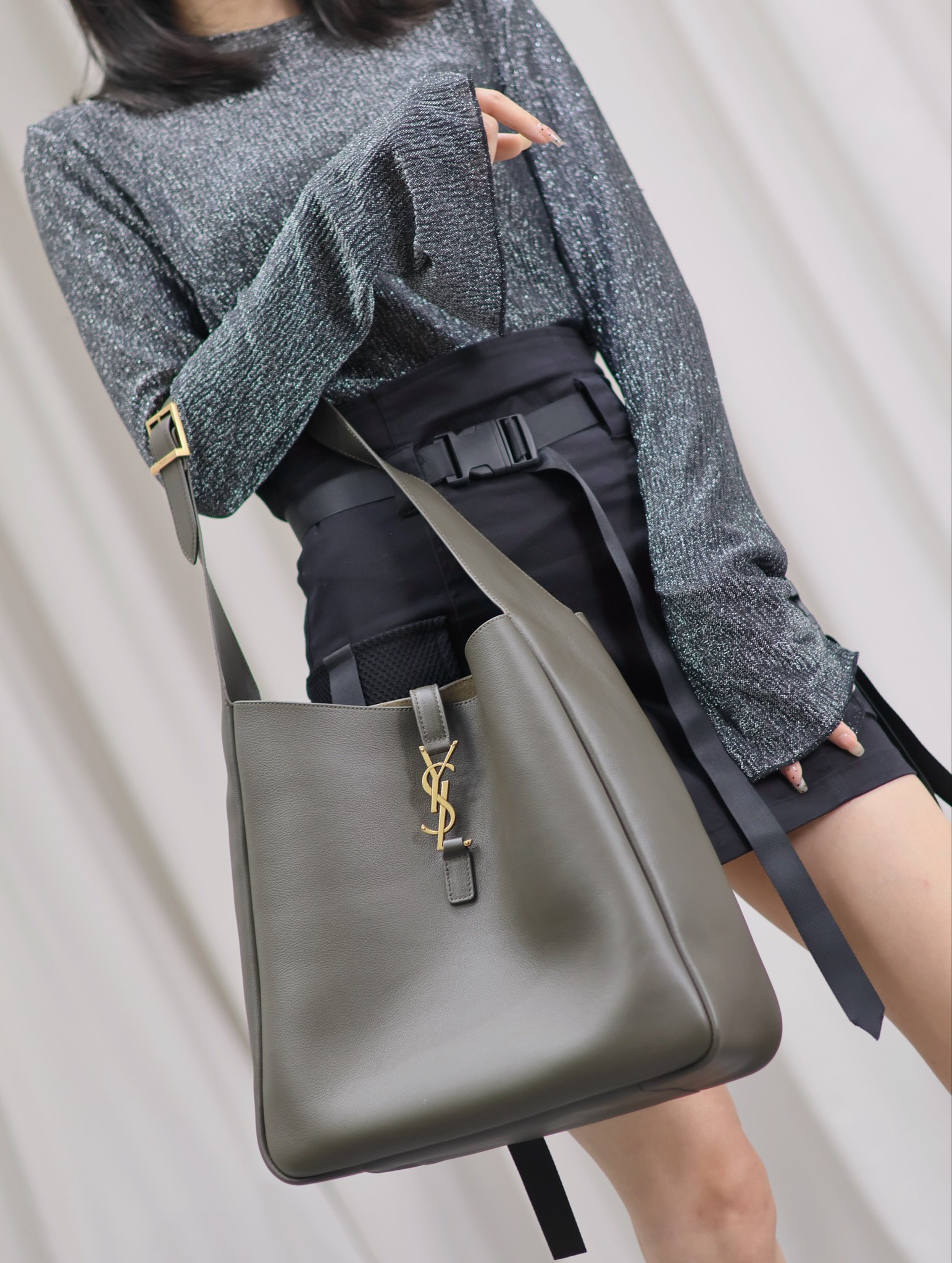 Saint Laurent Casual upper body reference_