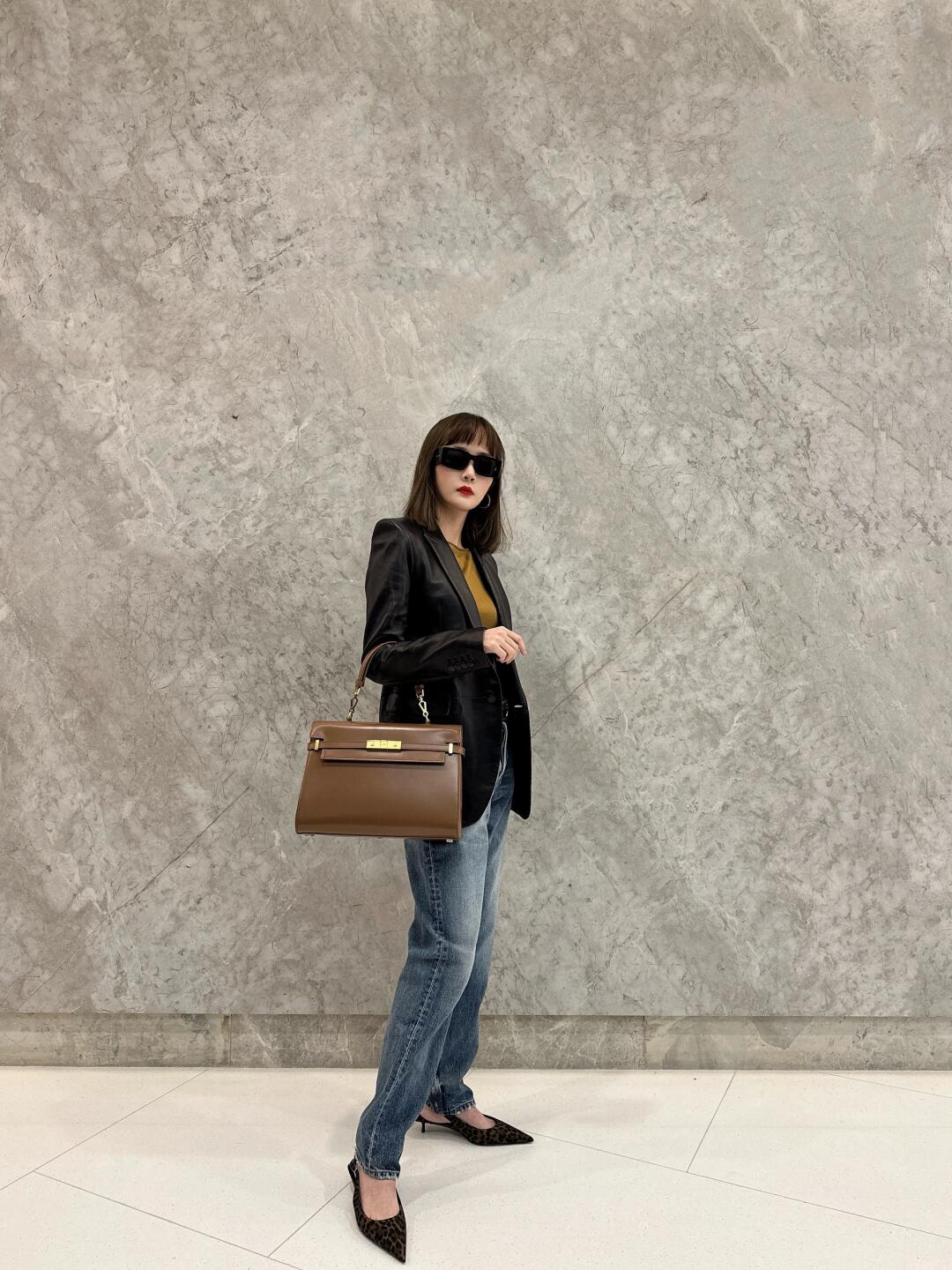 NO:383682,Caramel colored portable Manhattan high-end heartbeat, Saint Laurent, saint laurent19860909焦糖色手提Manhattan 高级的心动,圣罗兰,saint laurent,Bag