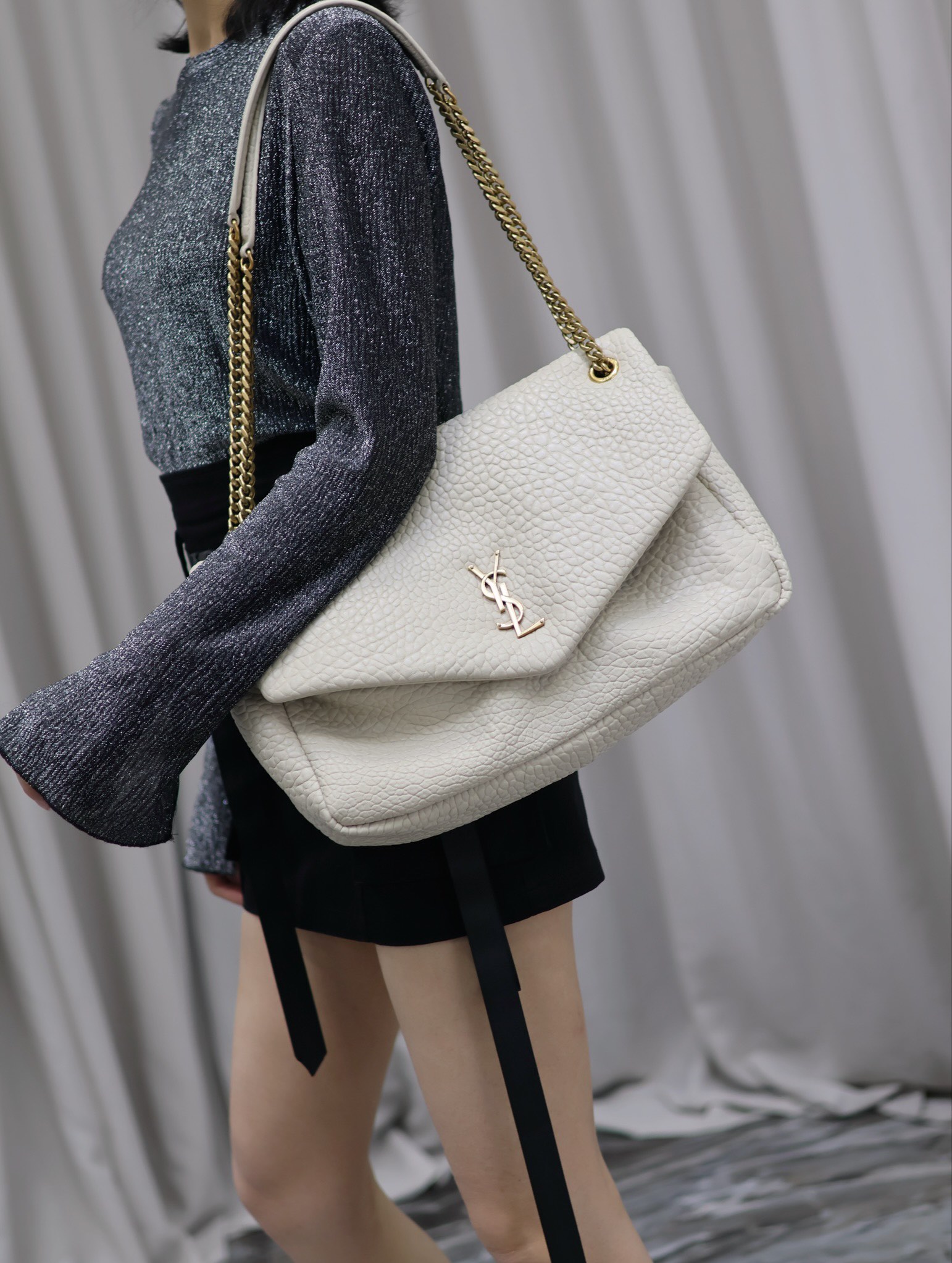 NO:208754,Reference for photos with the upper body_, Saint Laurent, saint laurent19860909随拍上身参考_,圣罗兰,saint laurent,Bag