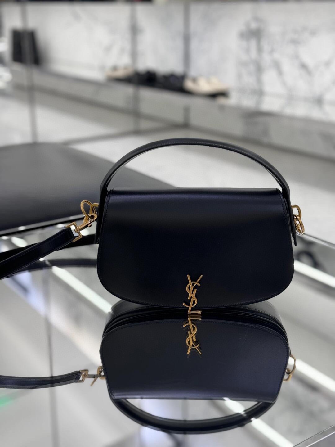 NO:391559,Half moon bag type minimalist but elegant, Saint Laurent, saint laurent19860909半月包型 极简却不失优雅,圣罗兰,saint laurent,Bag