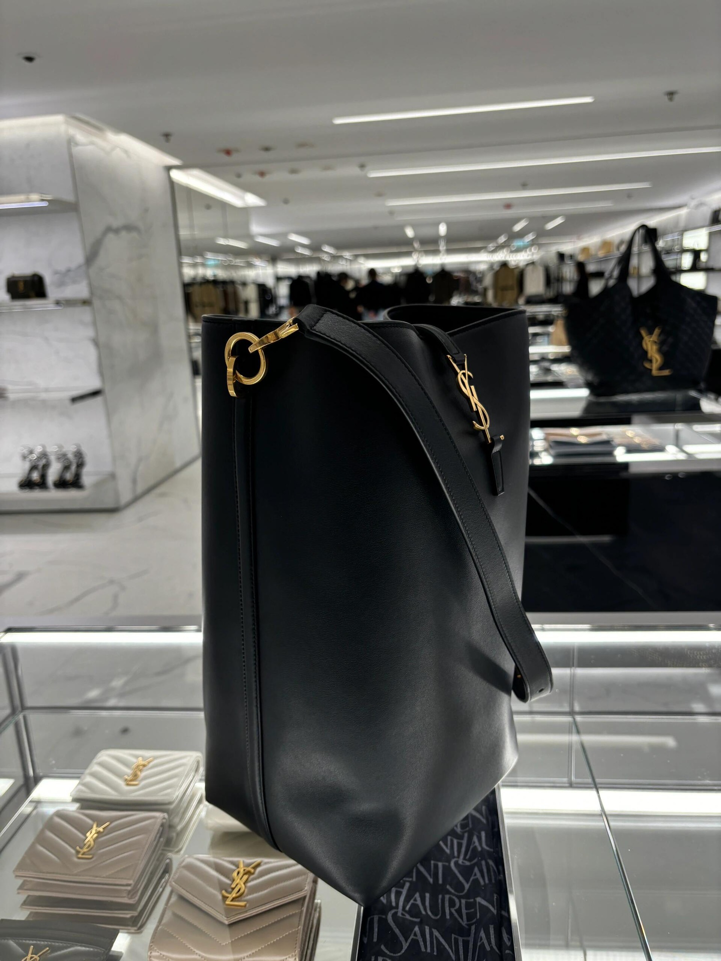 Saint Laurent Authentic picture_too hot