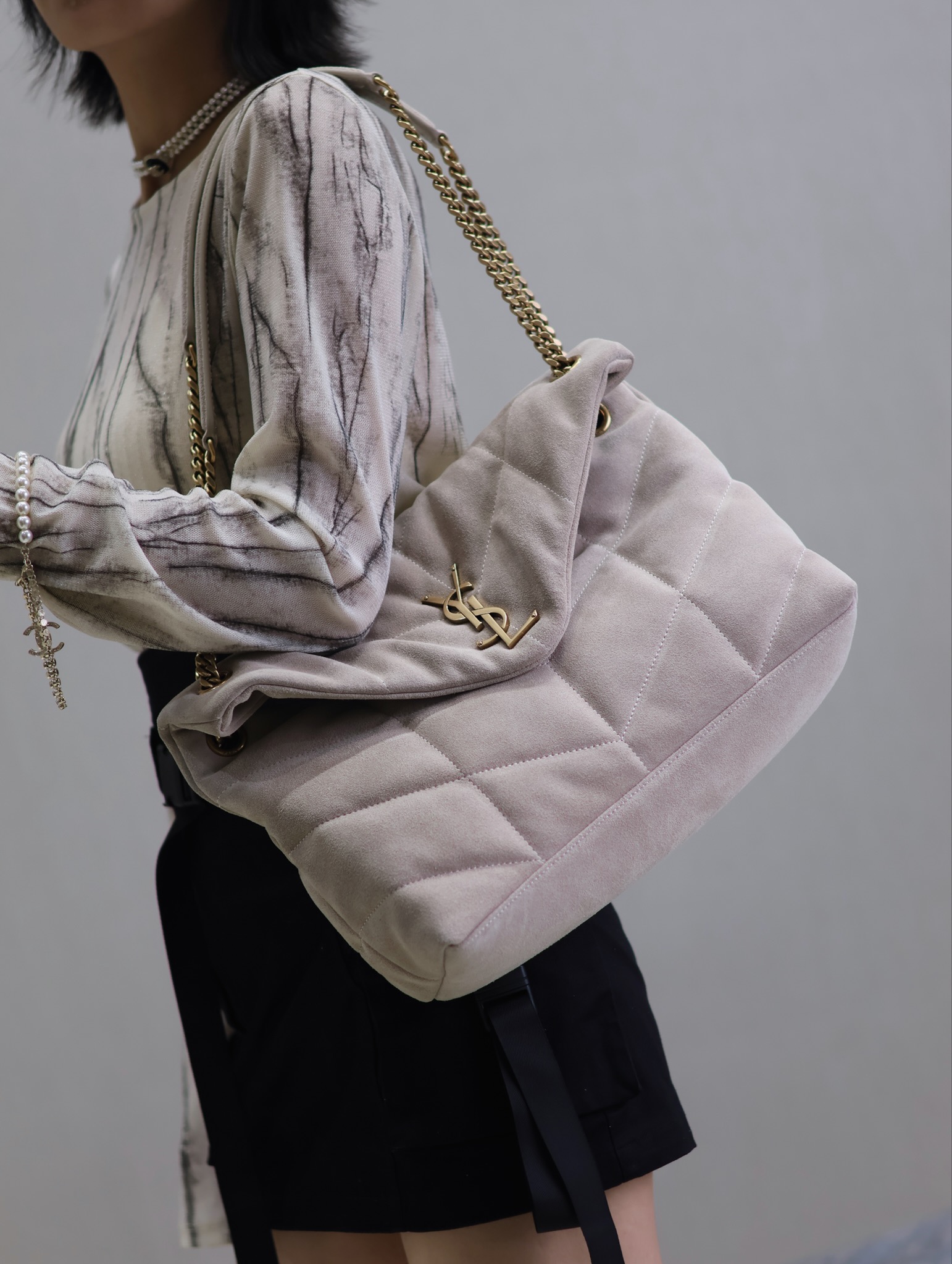 Saint Laurent Casual upper body pictures_