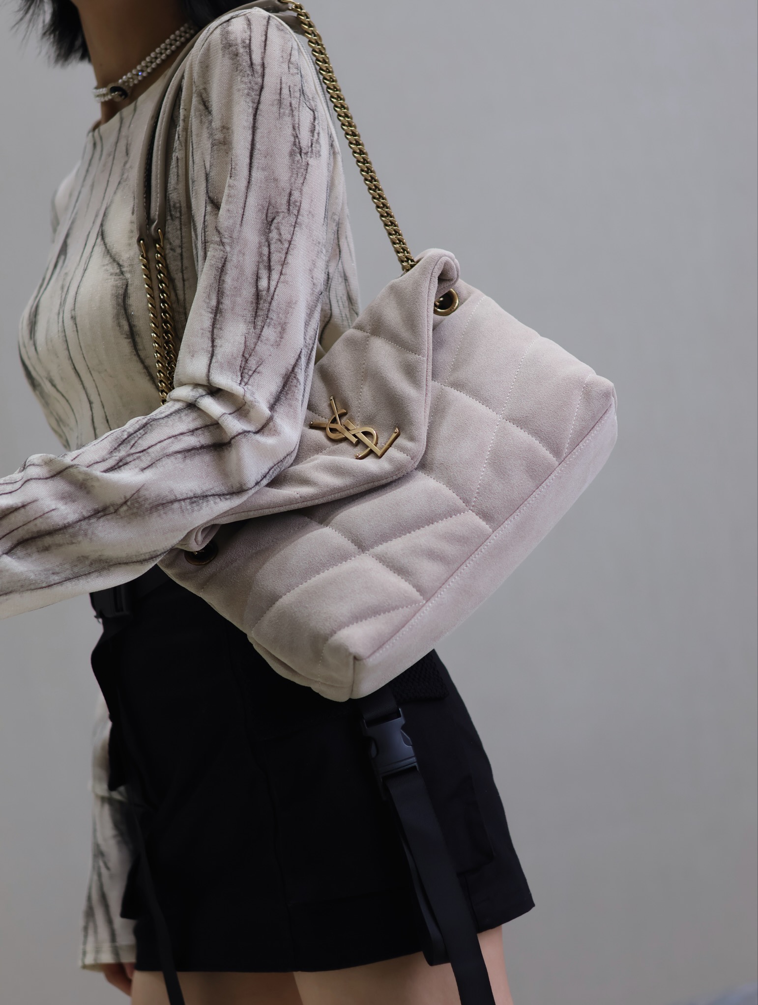 Saint Laurent Casual upper body pictures_