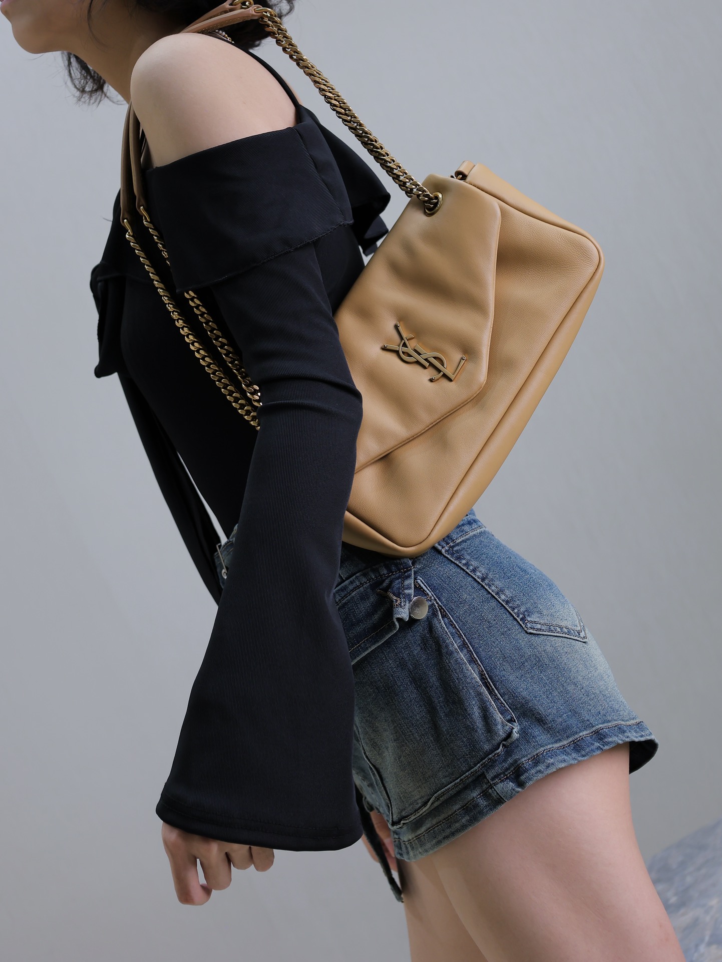 NO:208717,Gentle and casual milk tea color, Saint Laurent, saint laurent19860909温柔随性的奶茶色,圣罗兰,saint laurent,Bag