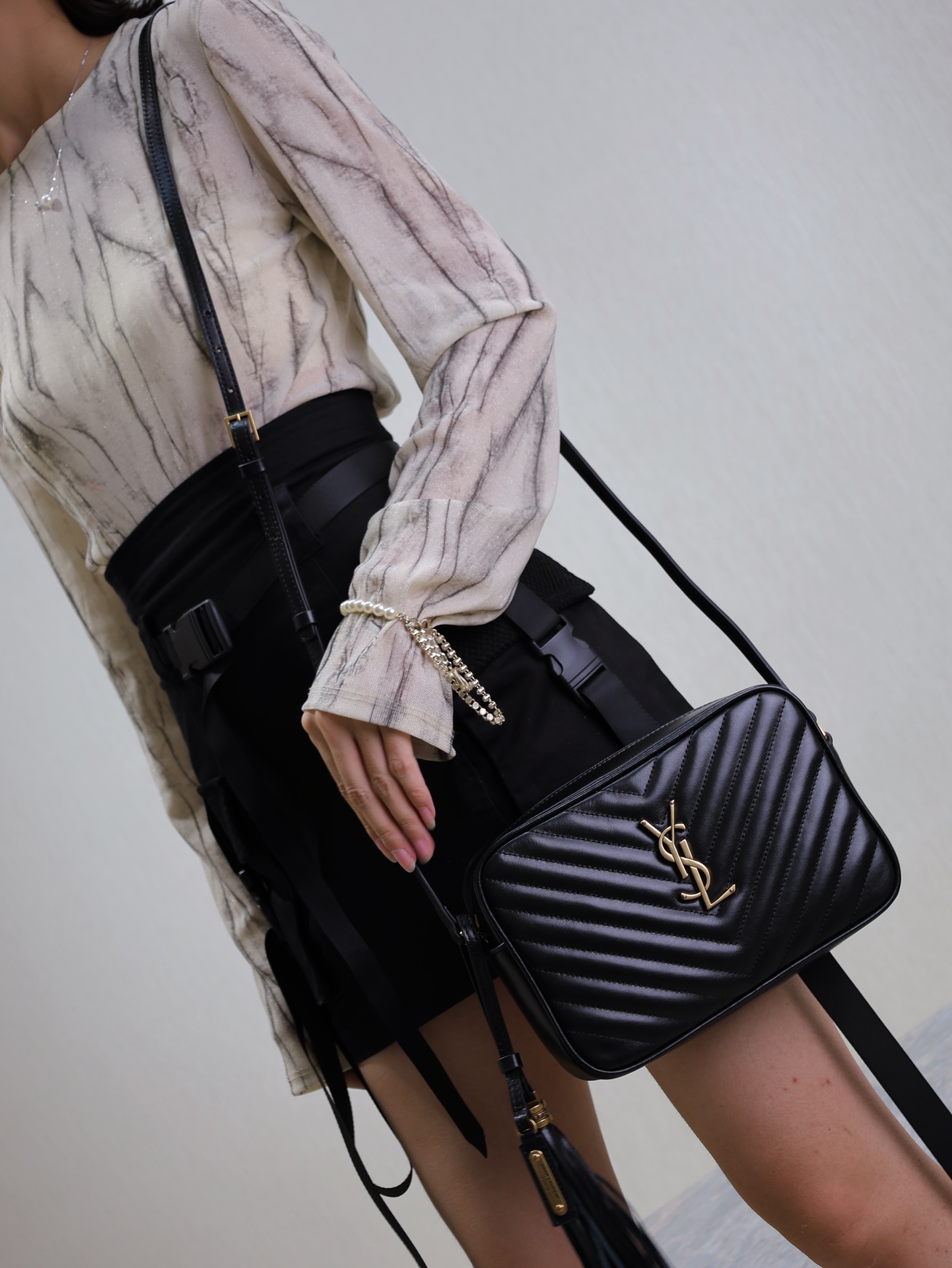 Saint Laurent Soft and delicate feel, excellent texture and texture, extremely elegant