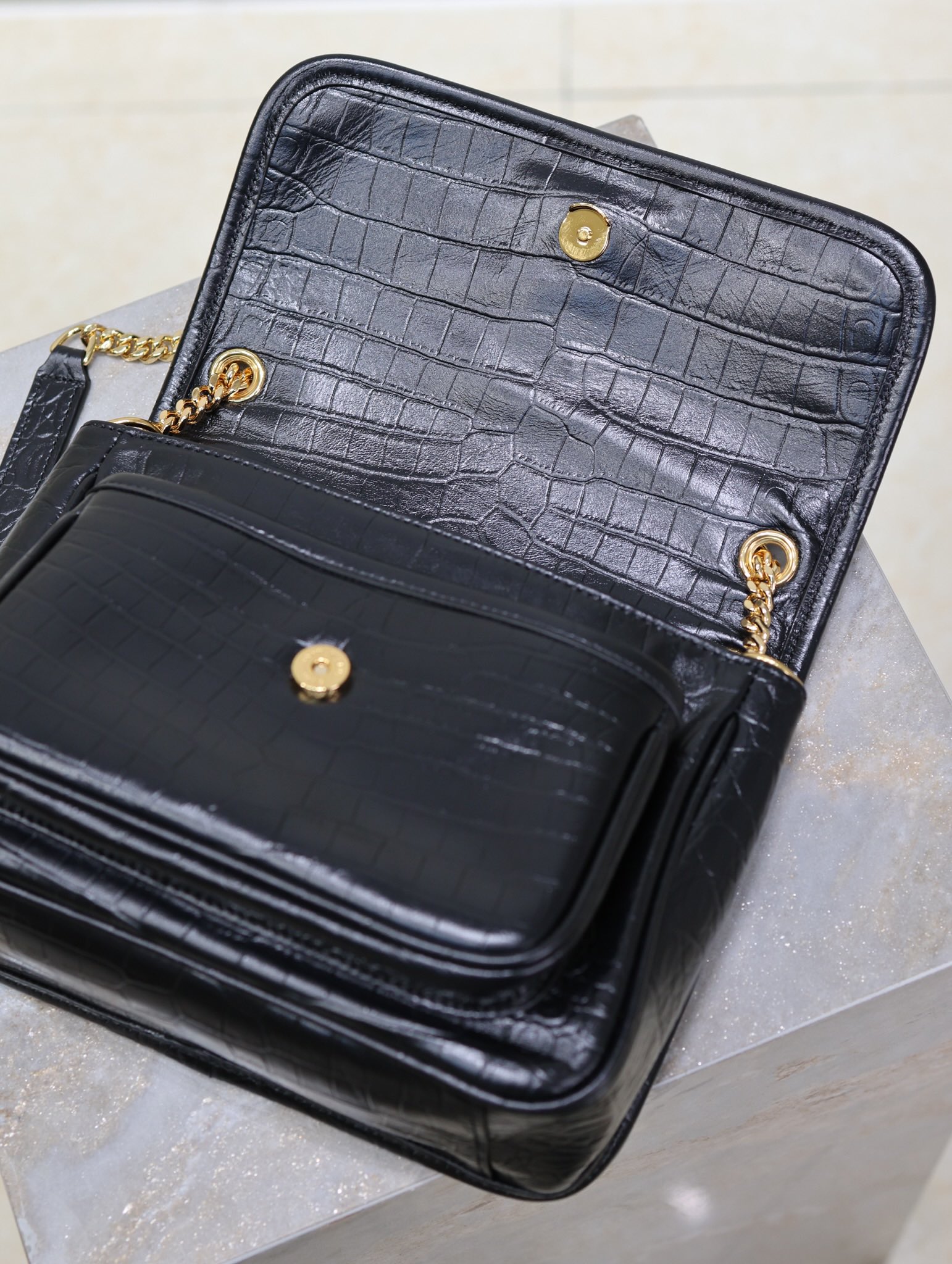 Saint Laurent 专柜款经典手袋 8