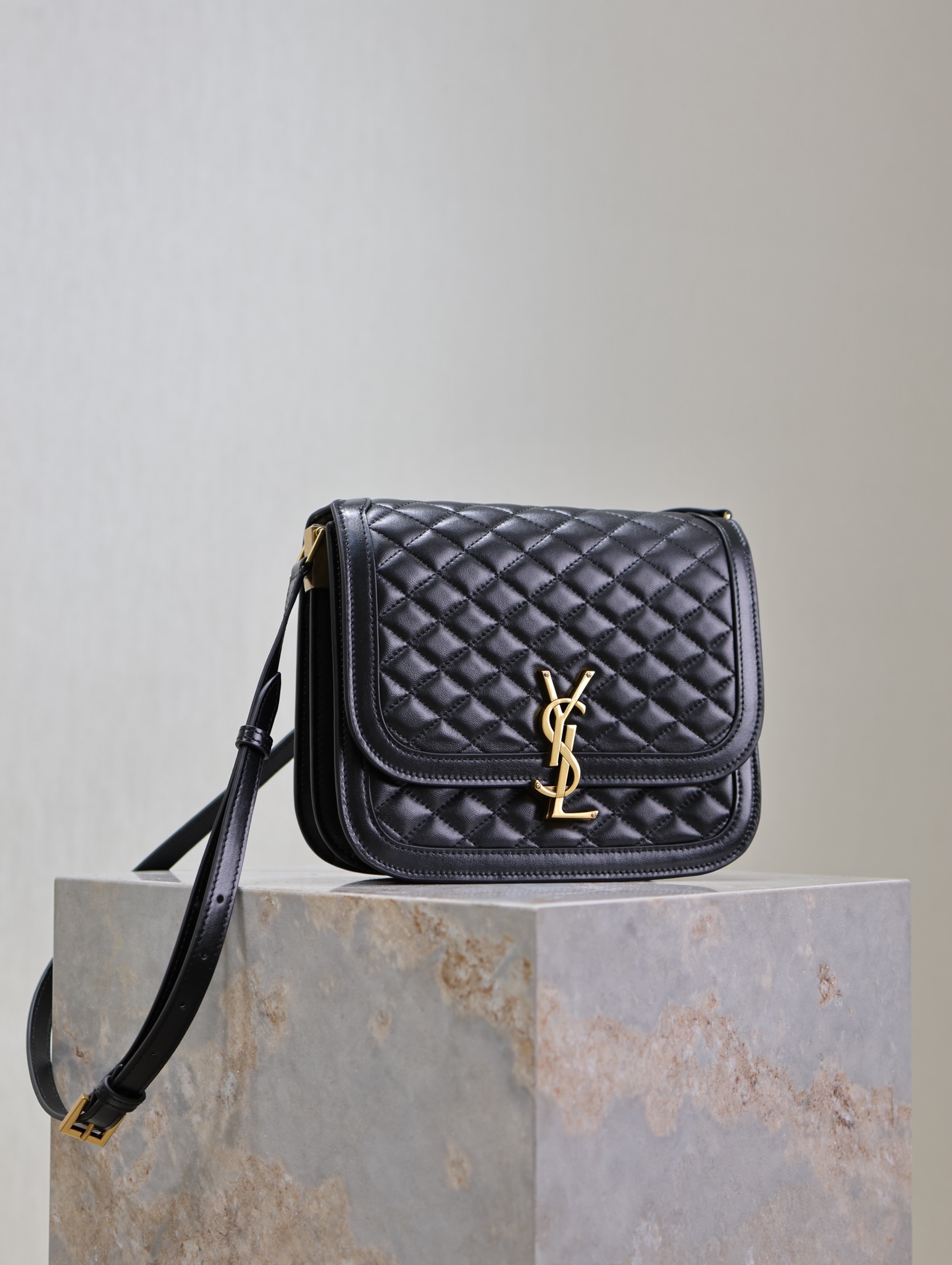 NO:575003,detail o, saint laurent, saint laurent19860909细节o,圣罗兰,saint laurent,Bag