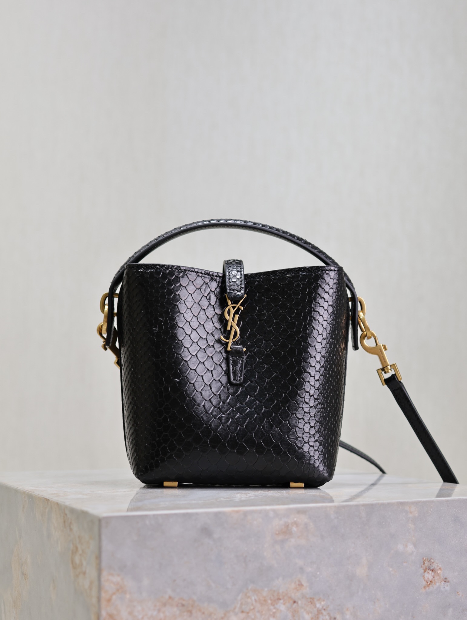 Yves Saint Laurent Bucket Bags Black Cowhide Fashion Mini