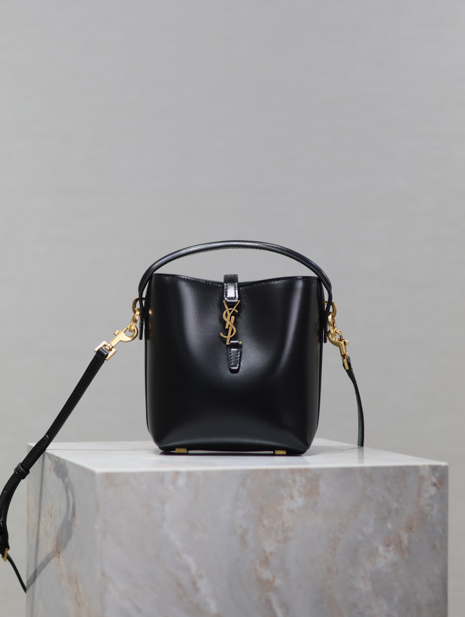 Yves Saint Laurent Bucket Bags Black Cowhide Fashion Mini