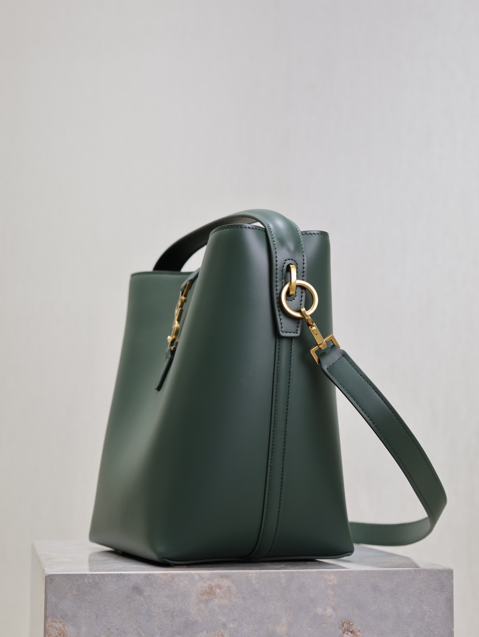 芬迪 Fendi 高定经典皮革女包手袋 #F317E5D7 7